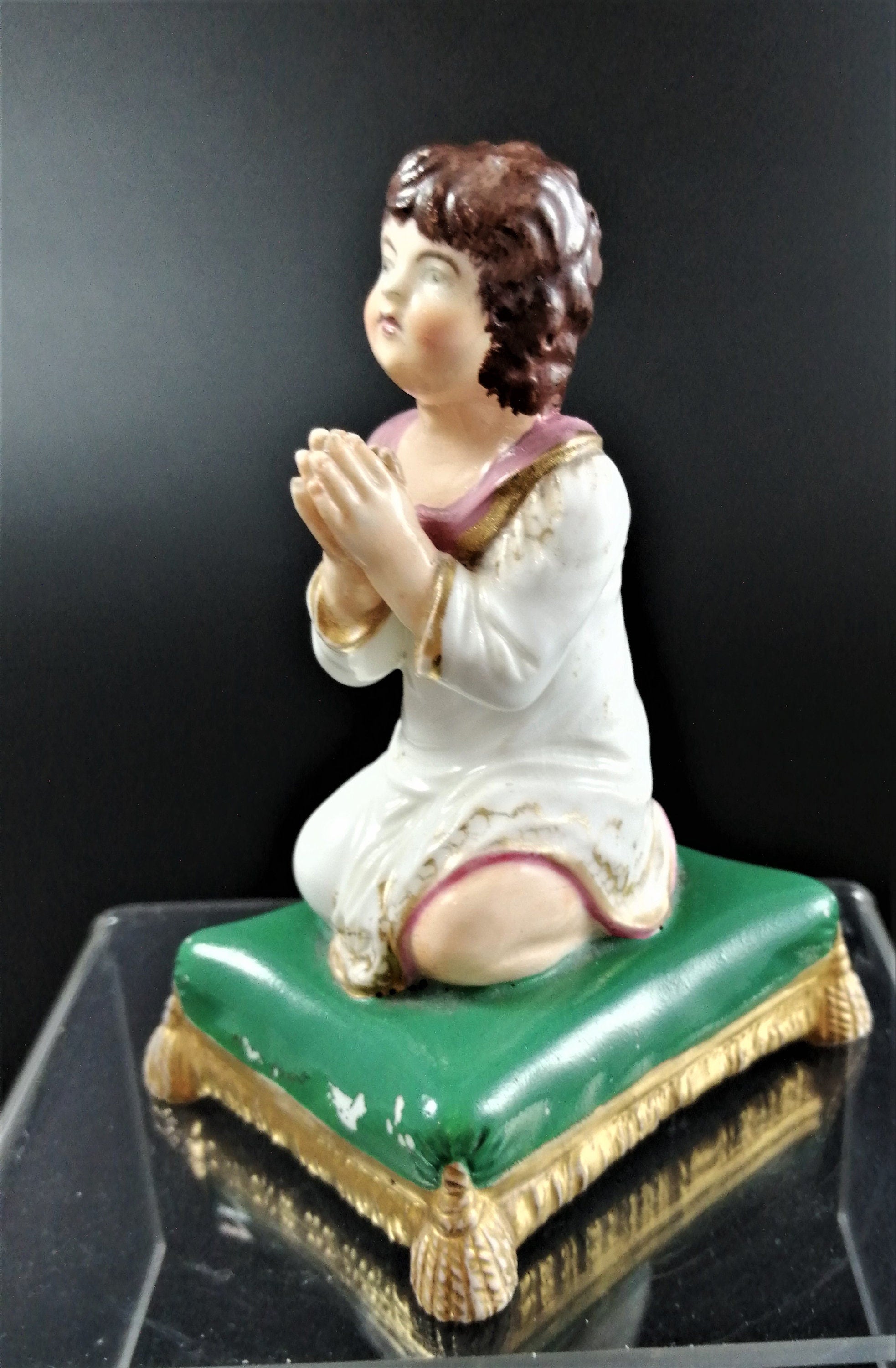 Antique Georgian porcelain Derby figurine of a praying kneeling girl, с.1830, Bloor period