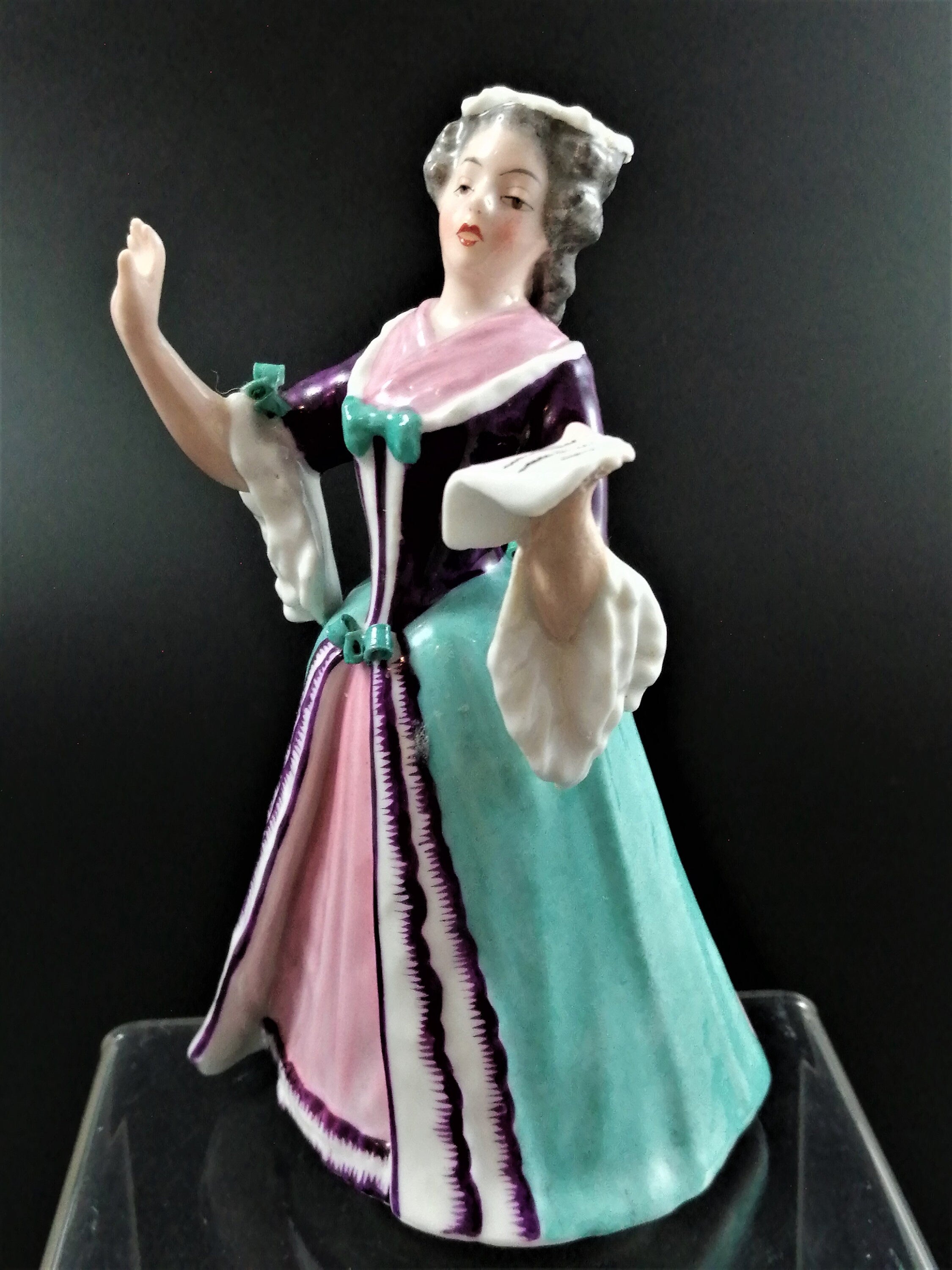 Antique figurine , Jerome Vincent Dubois at La Courtille factory in Paris, late 18th century