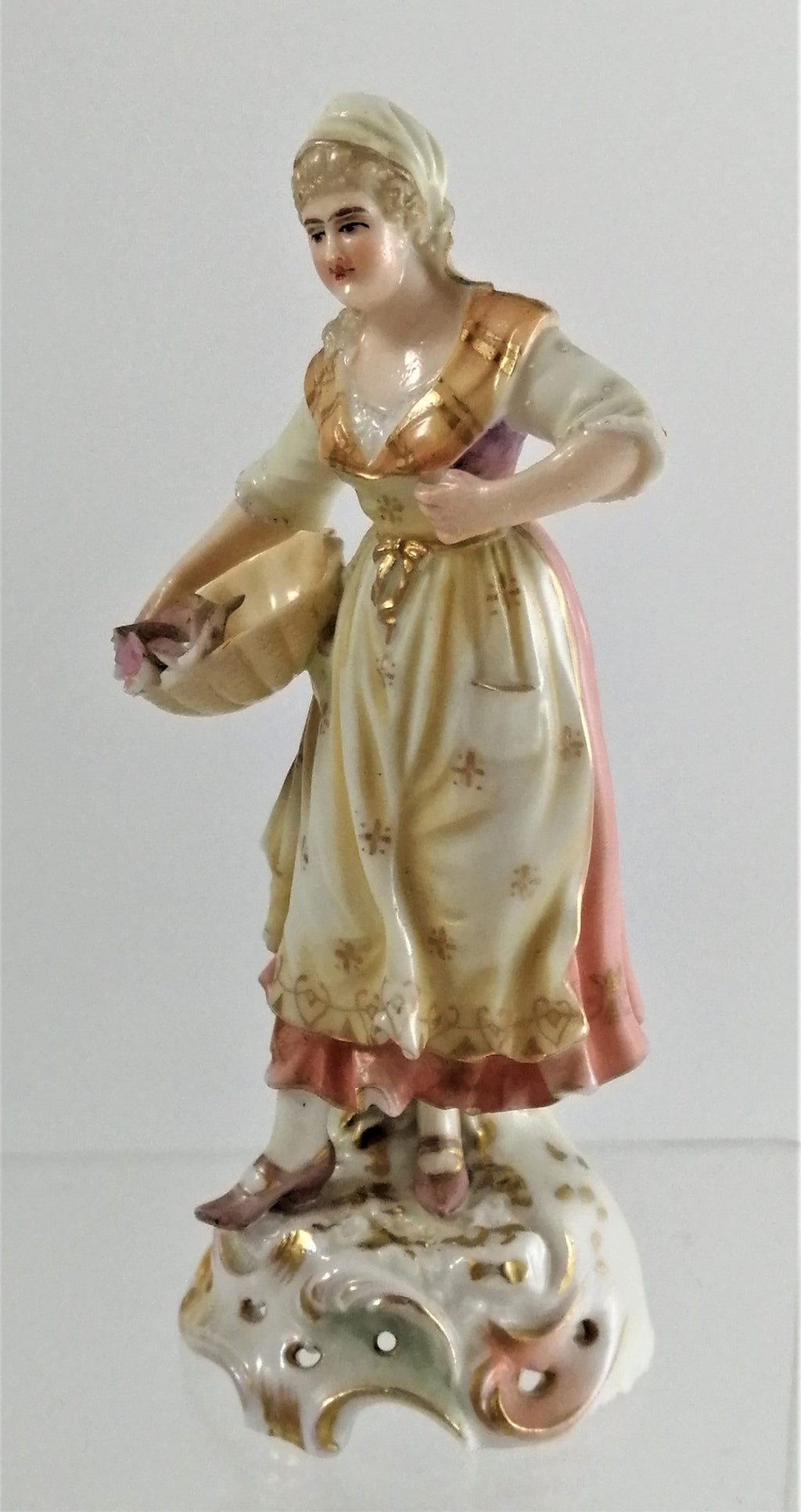Le Nove antique porcelain figurine, mid 19th century.