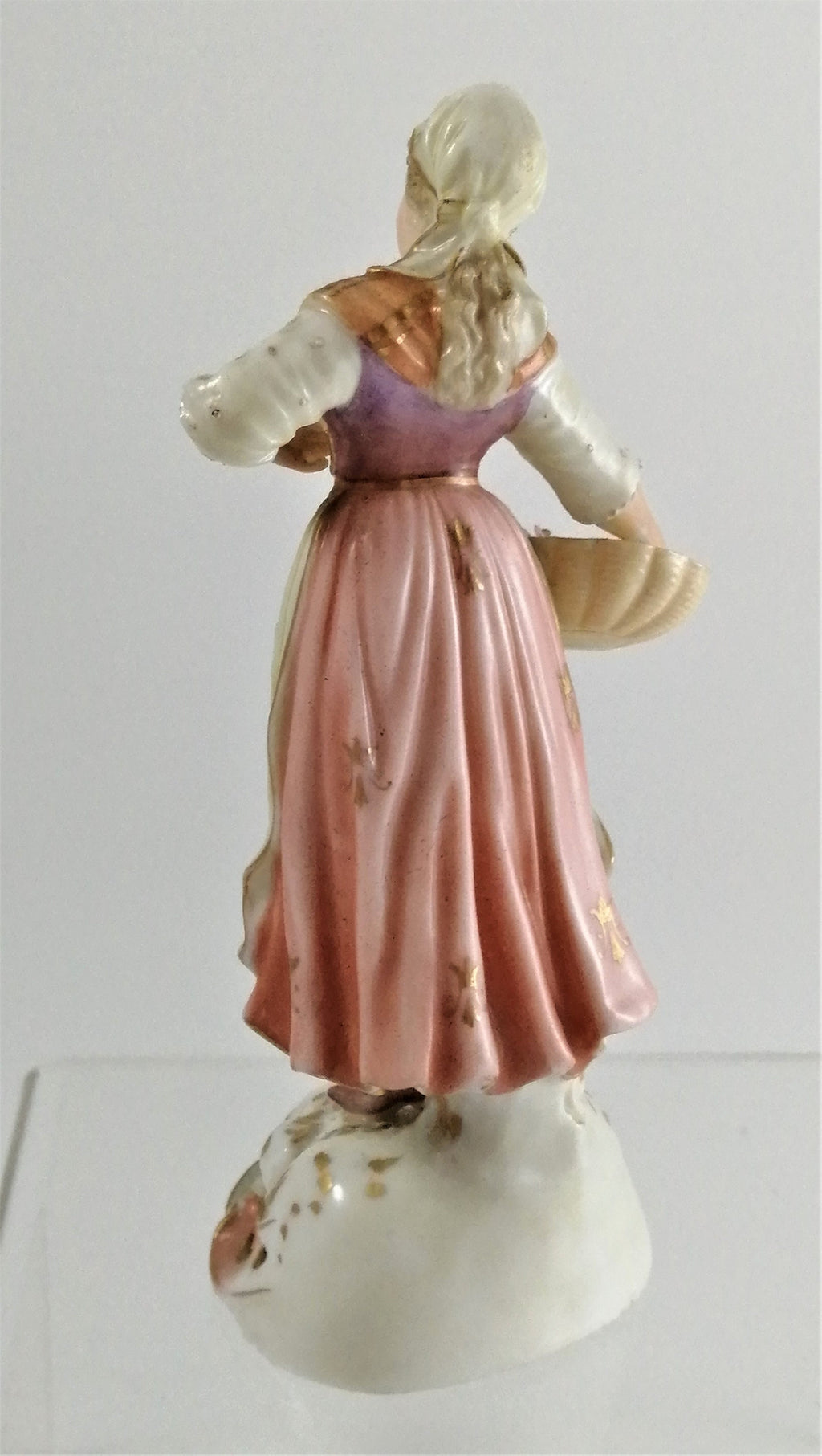 Le Nove antique porcelain figurine, mid 19th century.