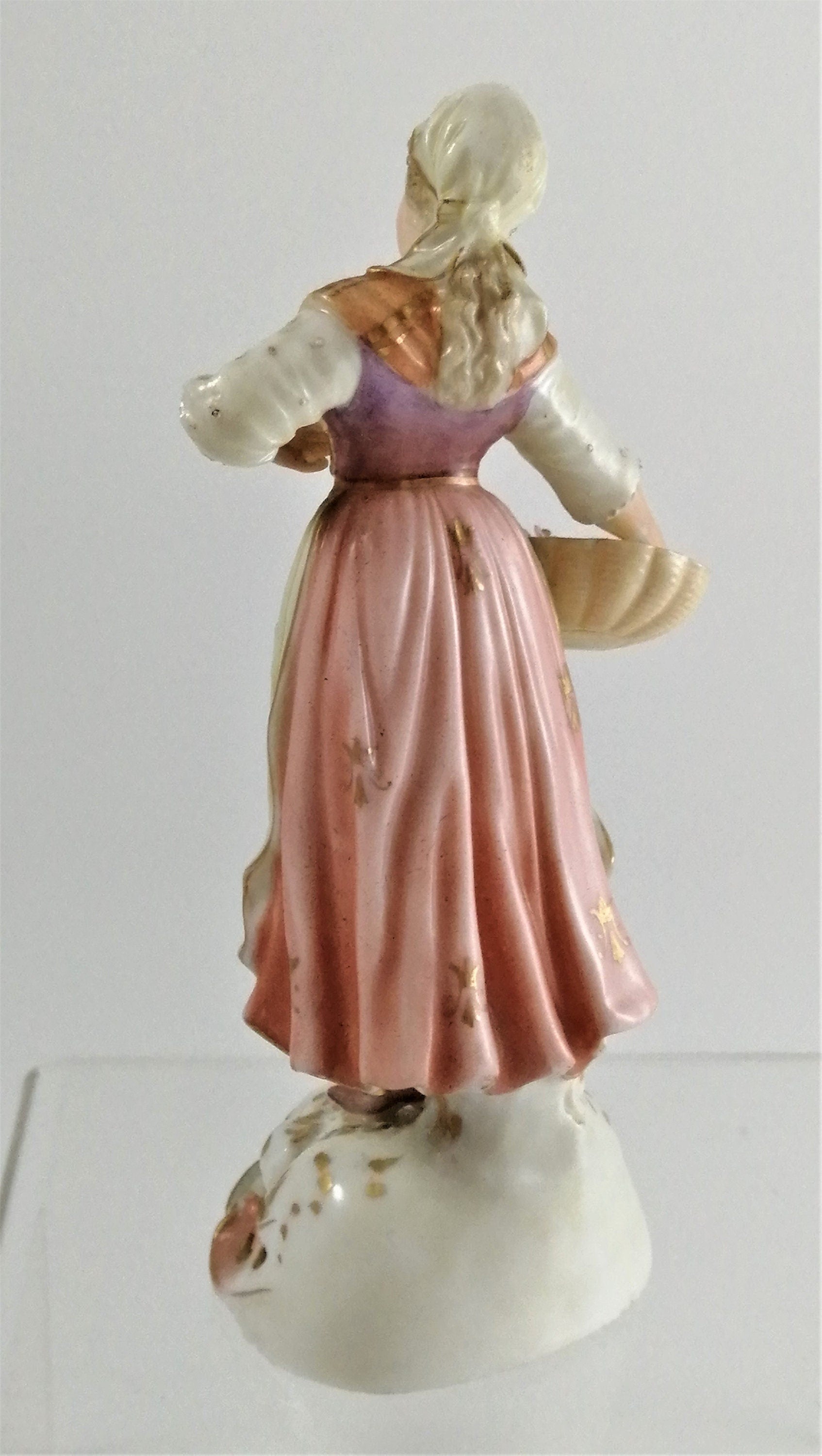 Le Nove antique porcelain figurine, mid 19th century.
