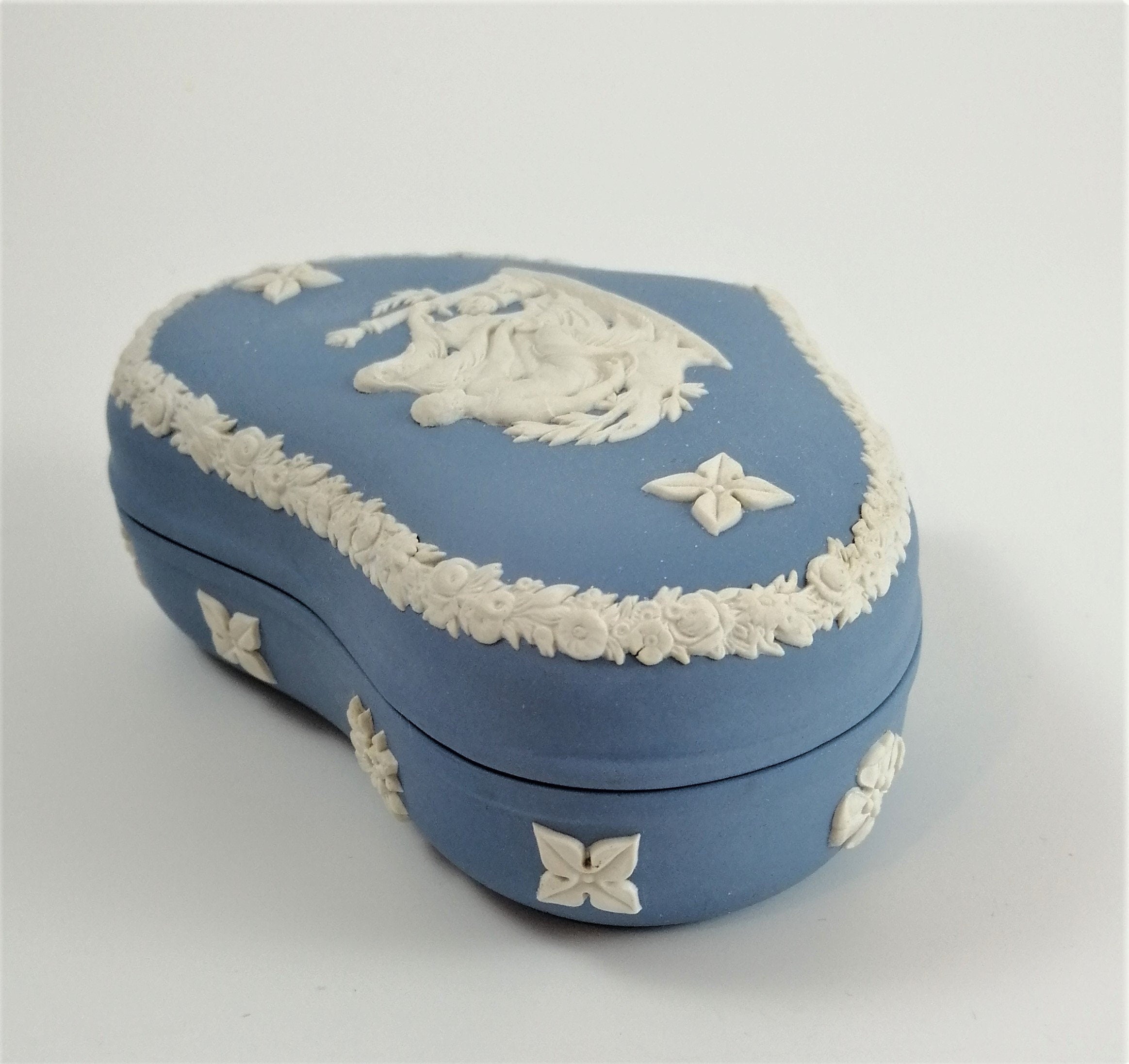 Antique Wedgwood Jasperware Heart Trinket Box: Blue Greek Mythology Design