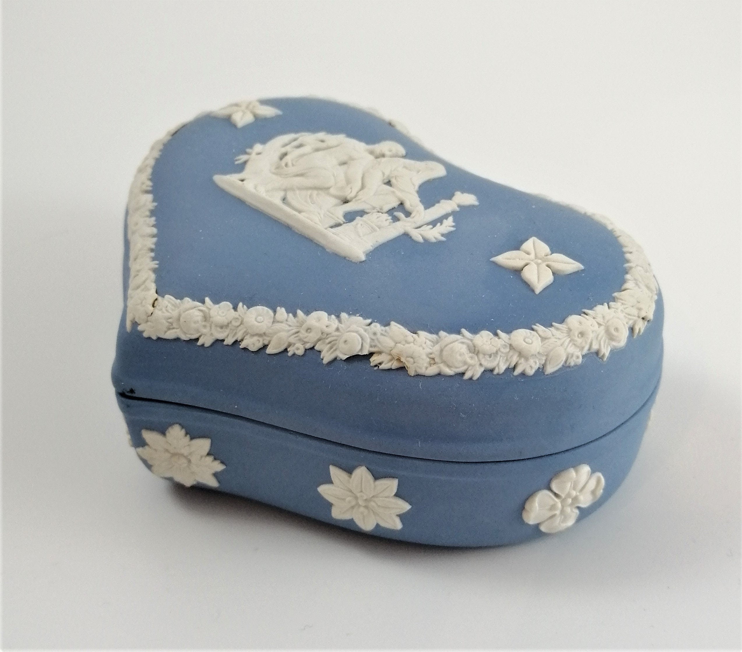 Antique Wedgwood Jasperware Heart Trinket Box: Blue Greek Mythology Design