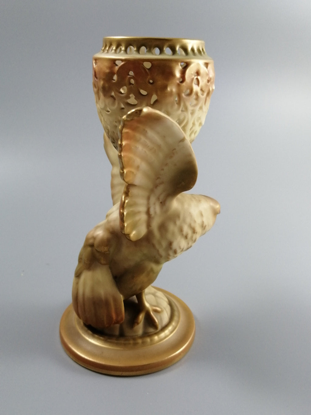 Royal Worcester eagle reticulated pot pourri 1920