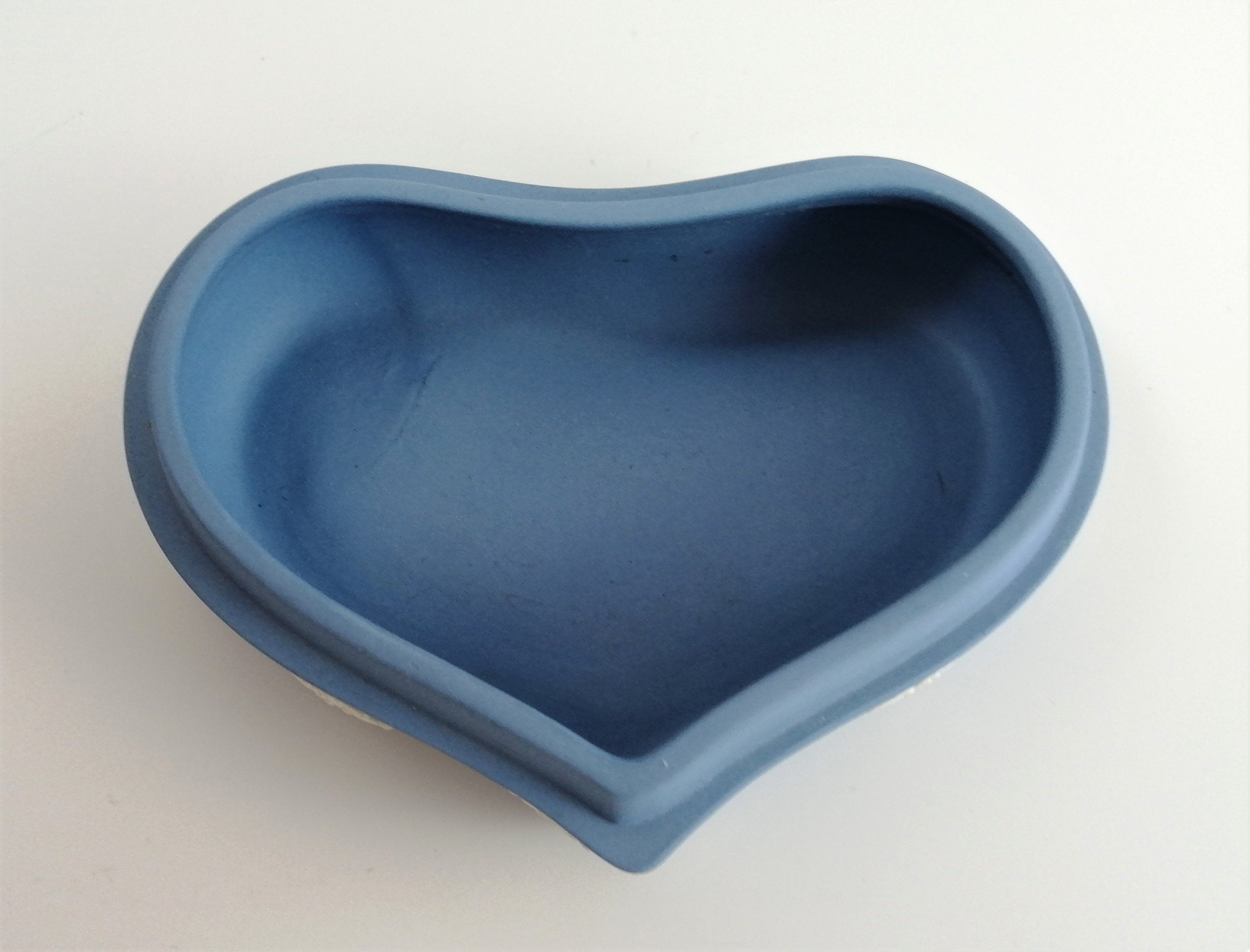 Antique Wedgwood Jasperware Heart Trinket Box: Blue Greek Mythology Design