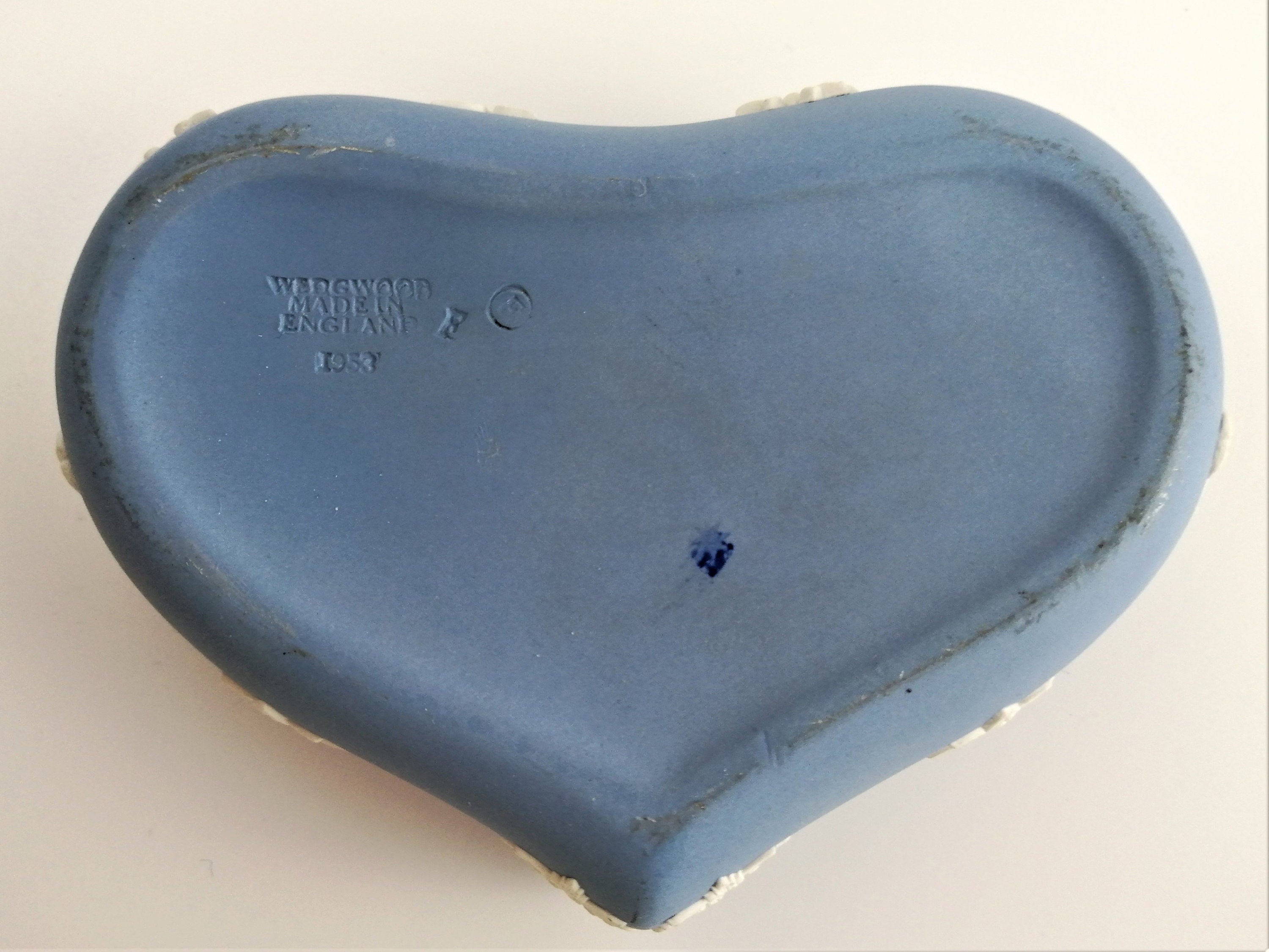 Antique Wedgwood Jasperware Heart Trinket Box: Blue Greek Mythology Design
