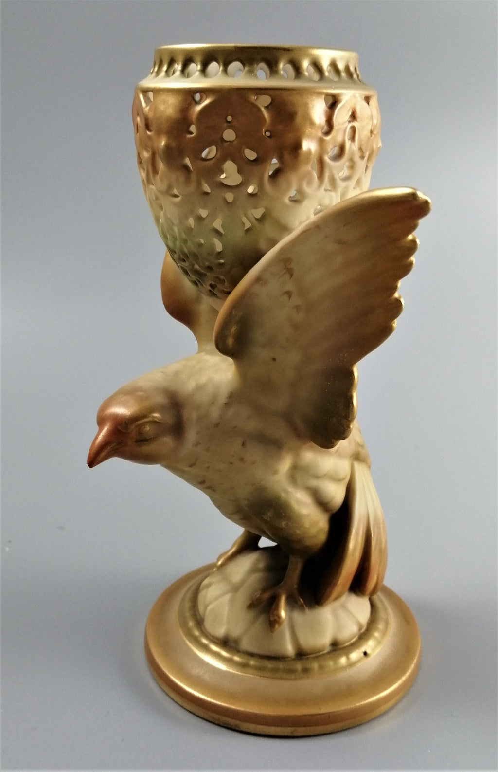 Royal Worcester eagle reticulated pot pourri 1920