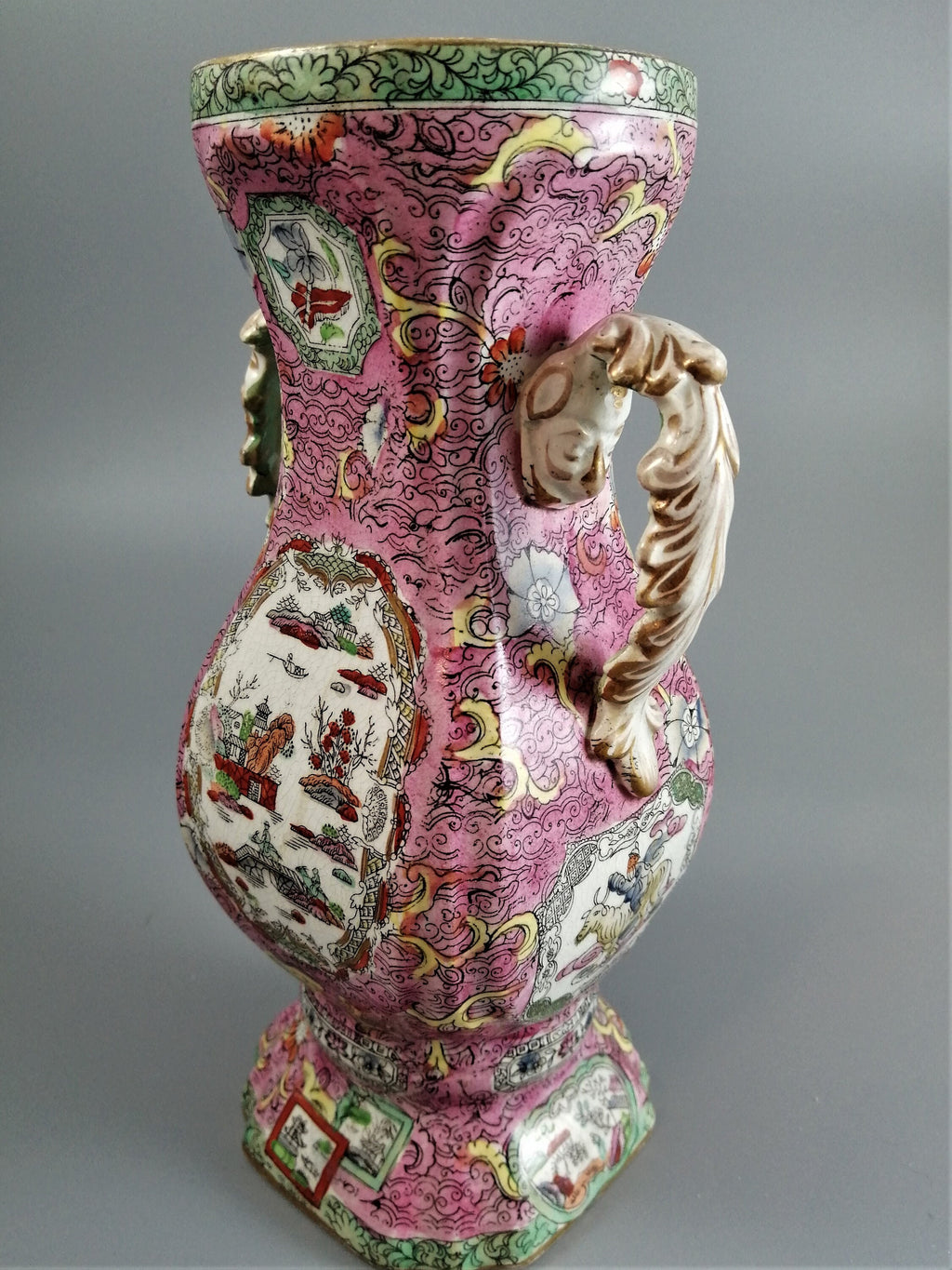 Antique Mason's Ironstone vase, circa 1810. Extremely rare example