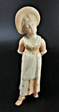 Antique Royal Worcester figural girl pepper/salt/sugar shaker, с.1886