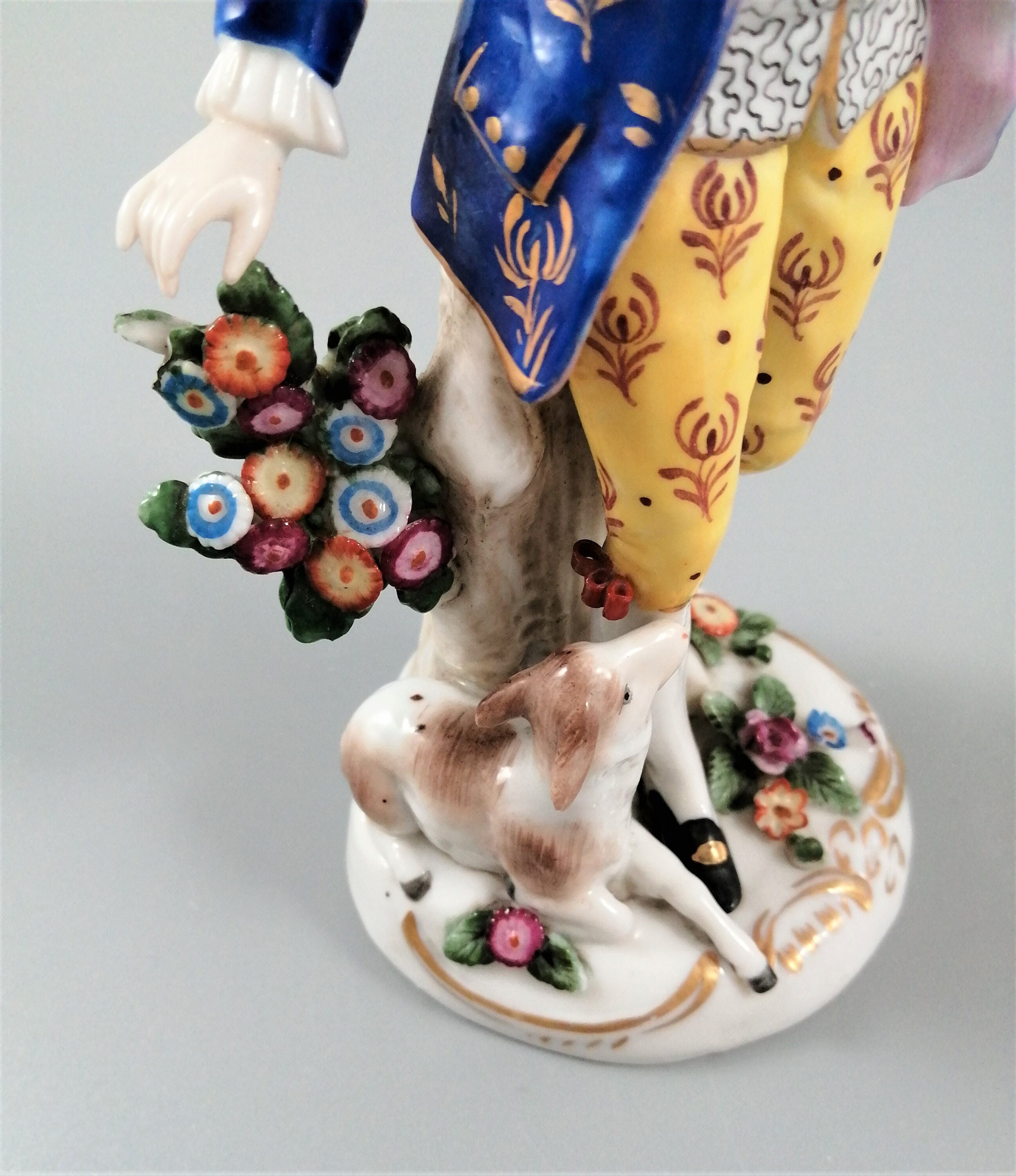 Antique Samson porcelain figurine, with gold anchor pseudo-marked to Chelsea