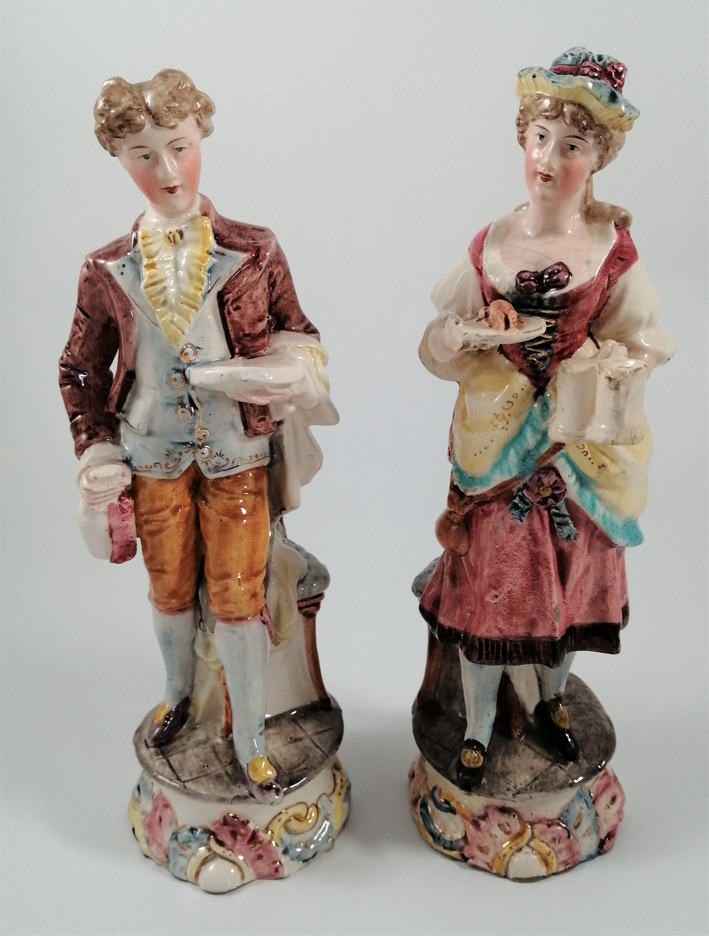 Antique pair of porcelain figurines, possibly by the Brothers Urbach