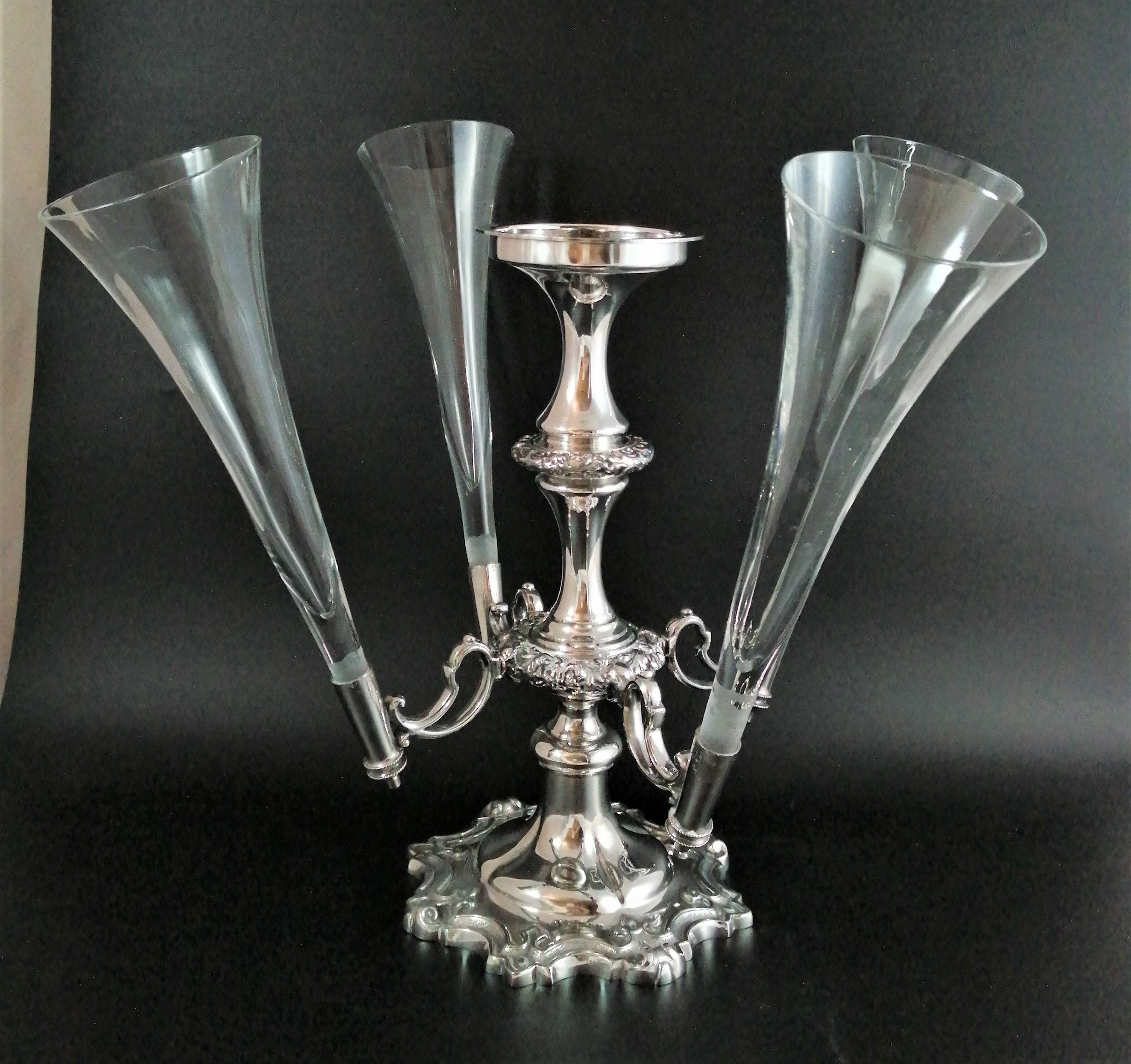 Walker & Hall Antique silver-plated Table Centrepiece, 19th century