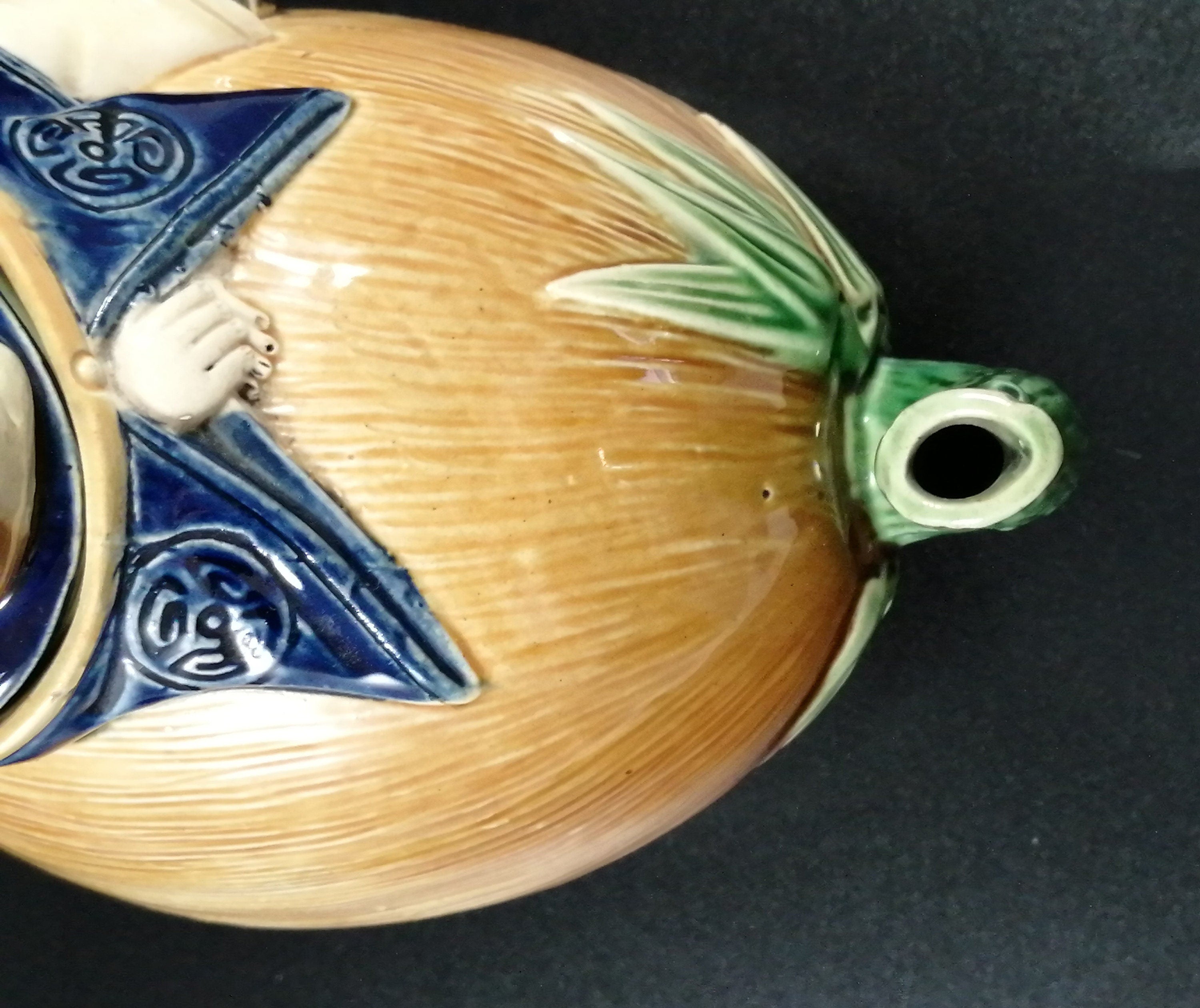 Antique Joseph Holdcroft majolica teapot Chinaman on a melon,с.1870.Very rare
