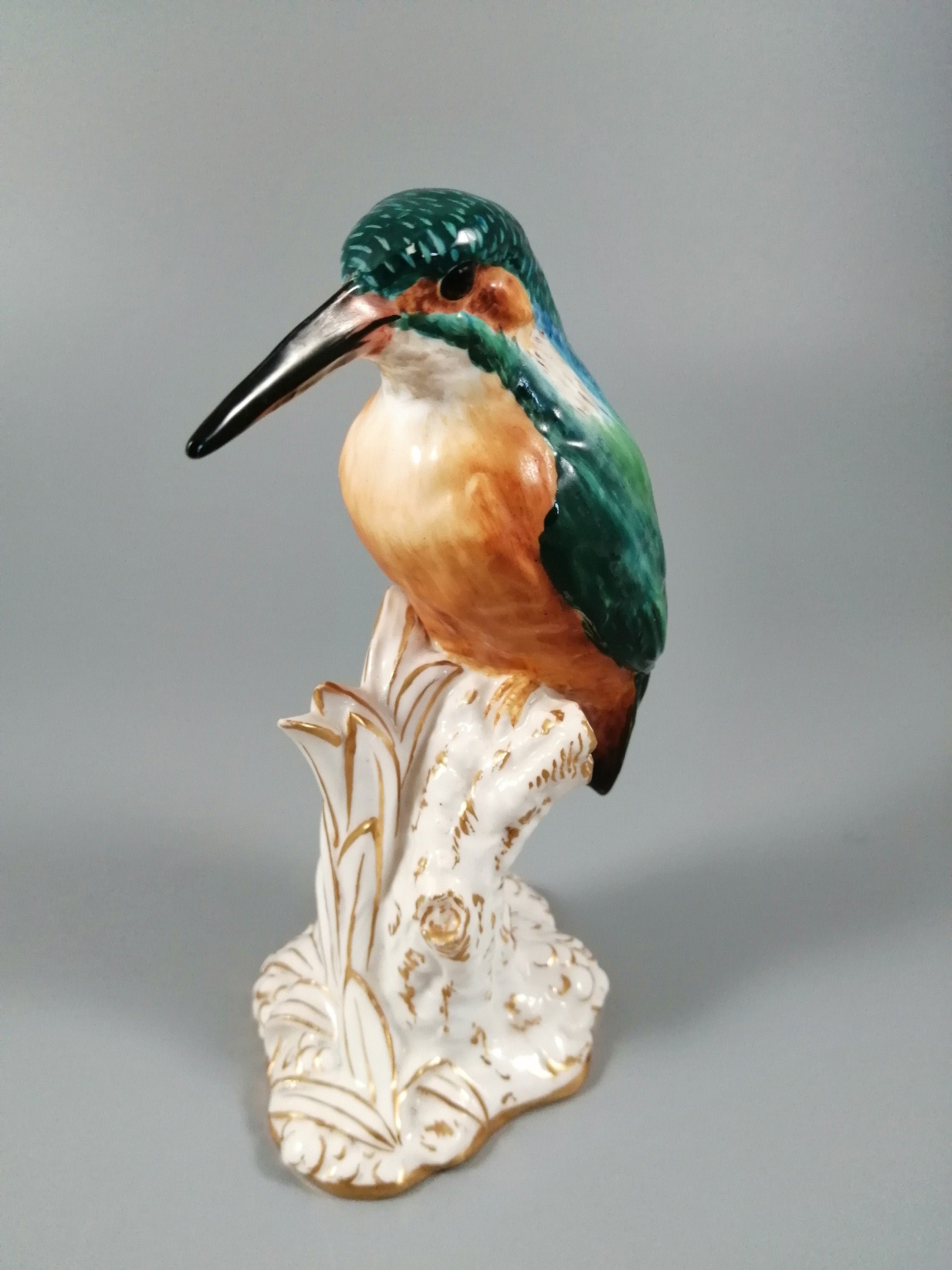 Royal Worcester Bird on Stump Kingfisher 2666, 1918