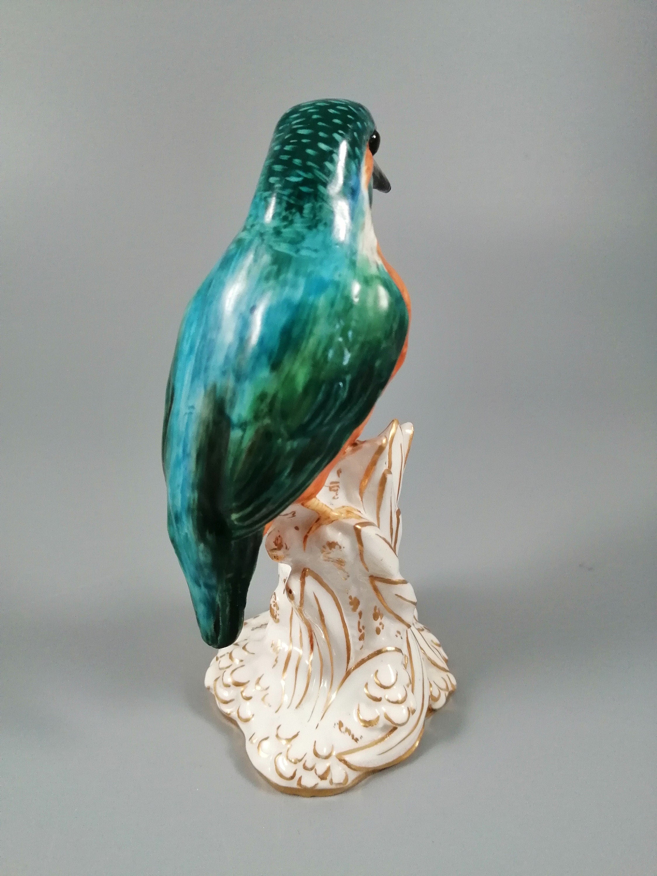 Royal Worcester Bird on Stump Kingfisher 2666, 1918