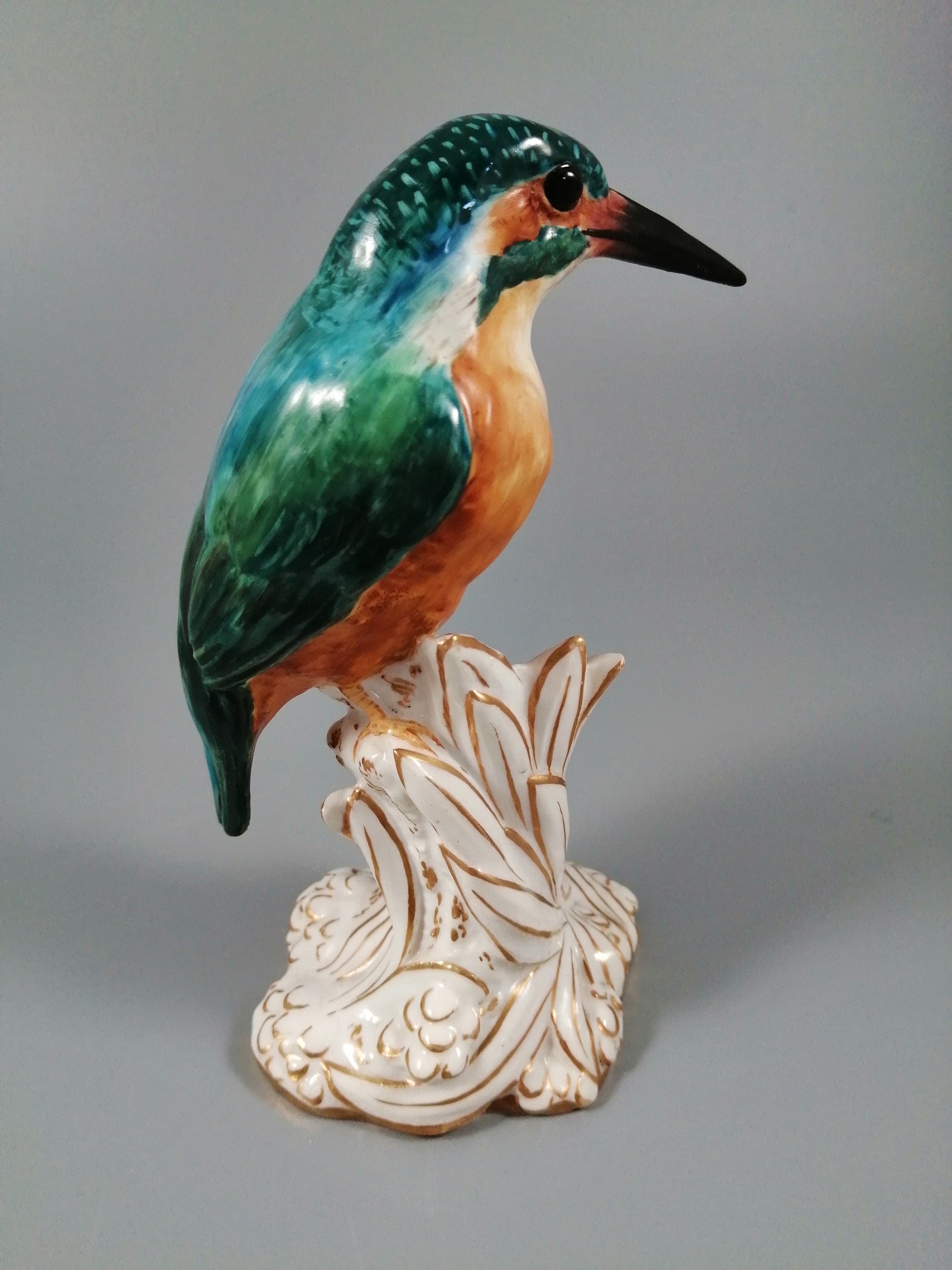 Royal Worcester Bird on Stump Kingfisher 2666, 1918