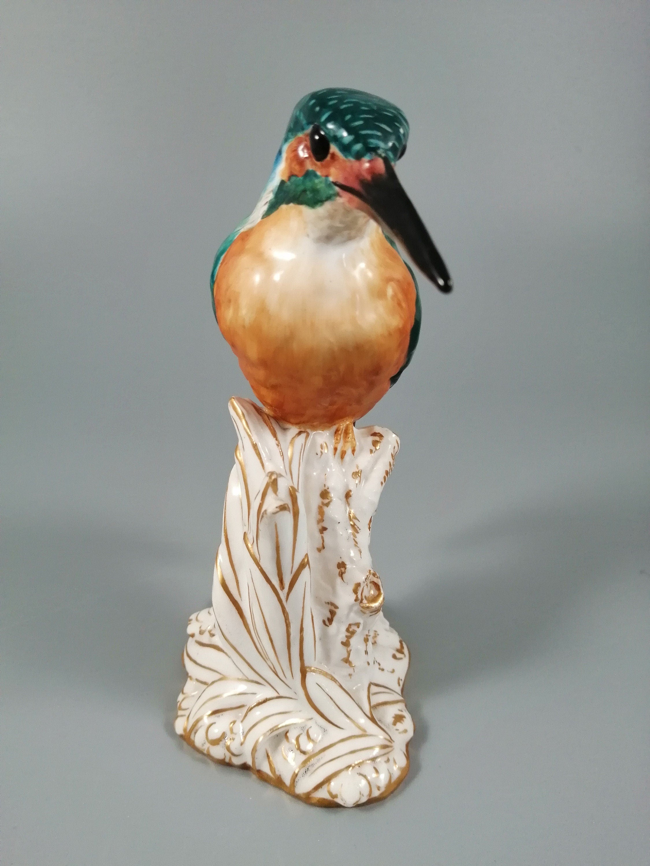 Royal Worcester Bird on Stump Kingfisher 2666, 1918