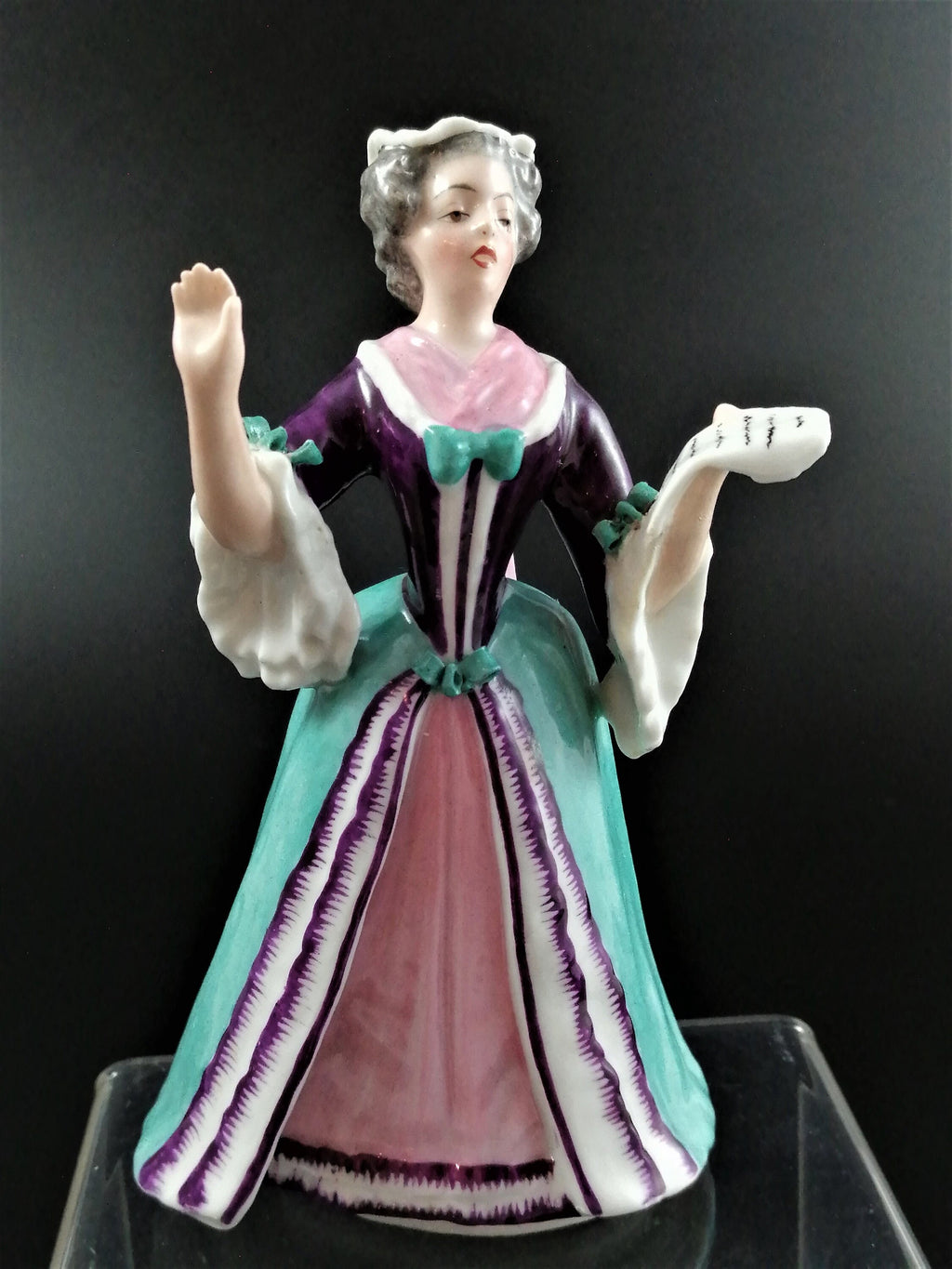 Antique figurine , Jerome Vincent Dubois at La Courtille factory in Paris, late 18th century