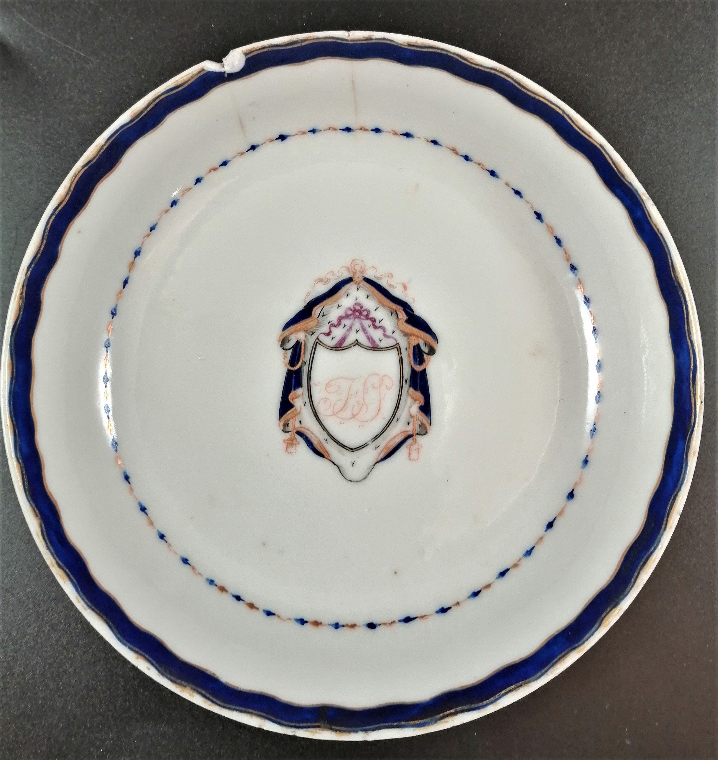 Antique Chinese Export Armorial Porcelain Plate, Qing Dynasty c. 1790