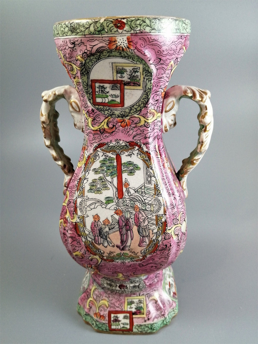 Antique Mason's Ironstone vase, circa 1810. Extremely rare example