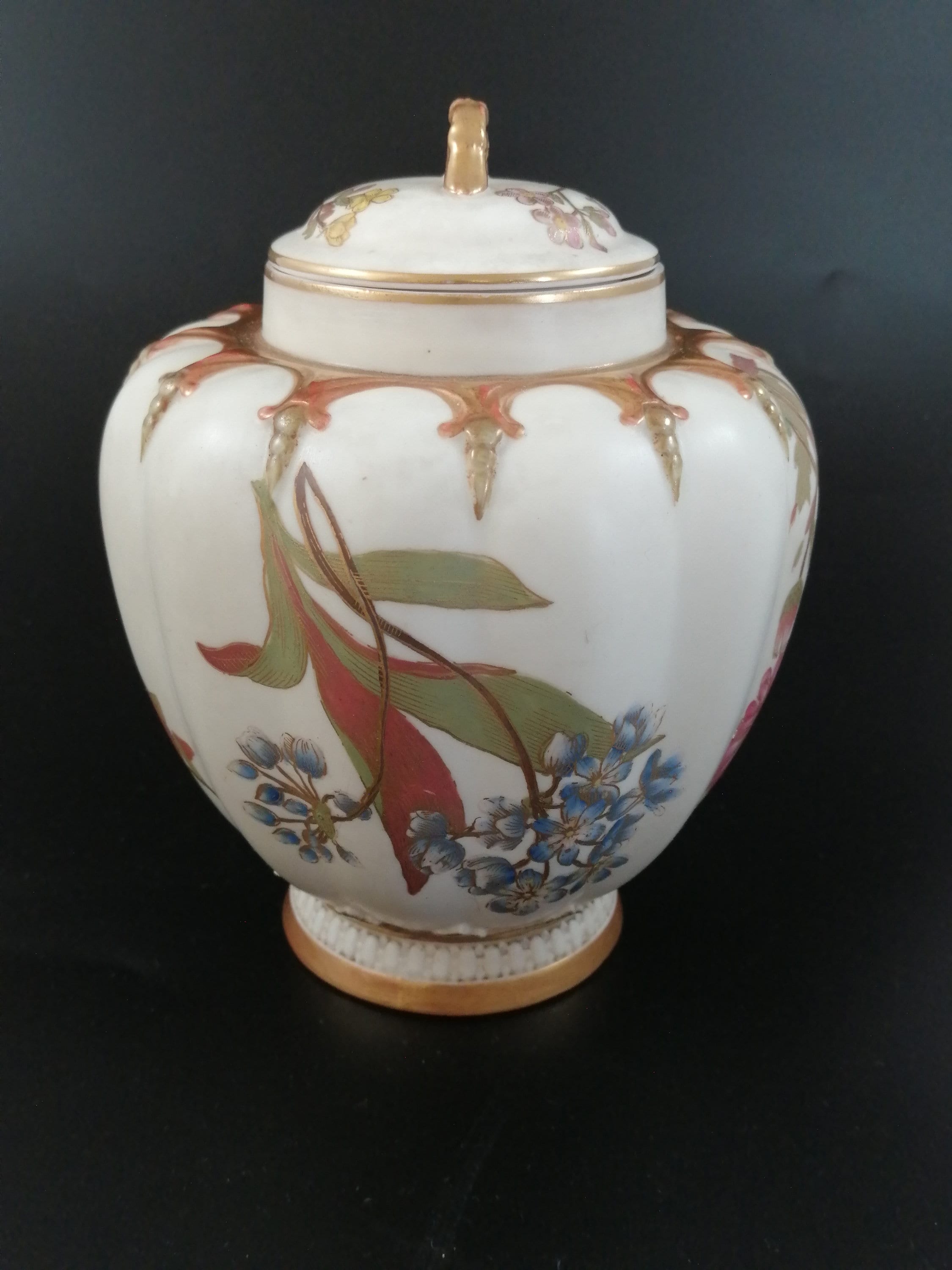 A Royal Worcester jar and cover for Stonier & Co., Liverpool, 'The Stuart',1889