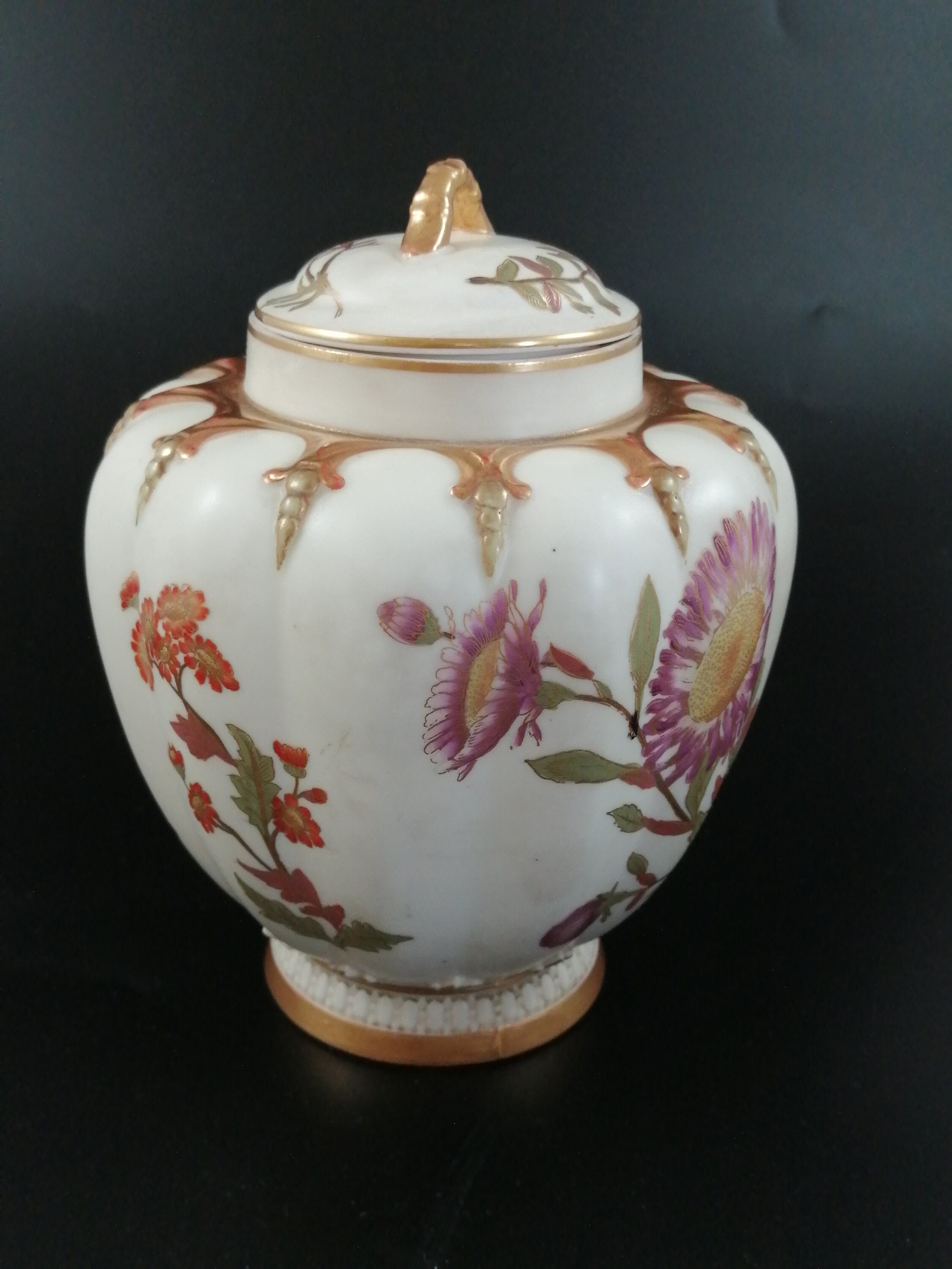 A Royal Worcester jar and cover for Stonier & Co., Liverpool, 'The Stuart',1889