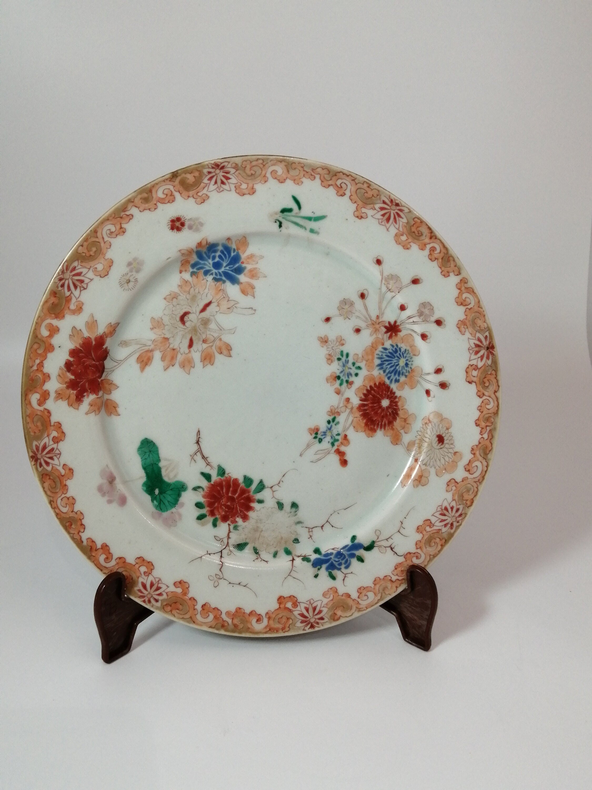 Antique Arita Imari Porcelain Dish: Edo-Meiji Peony Design