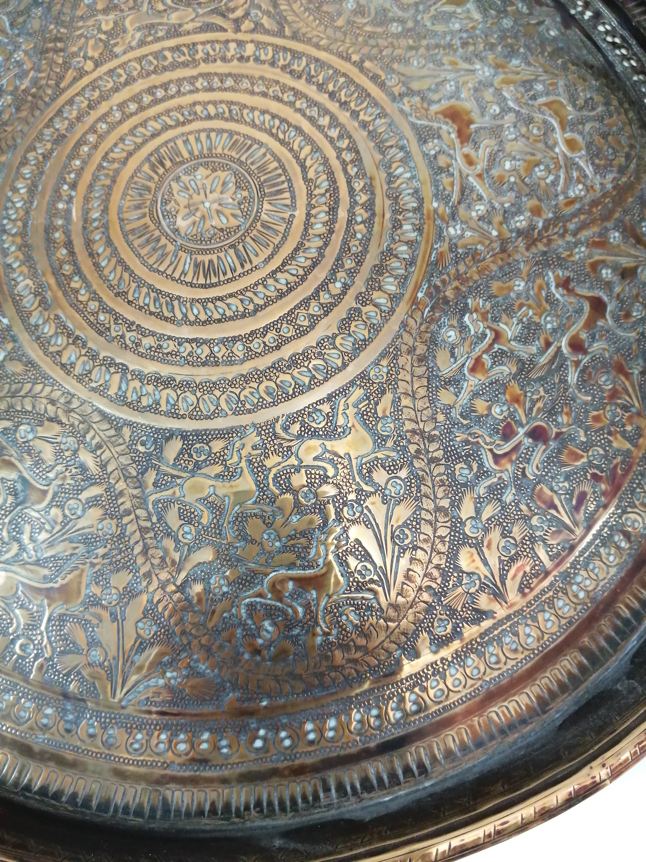 Antique Benares Brass Tray: Hand-Engraved Indian Floral & Horse Decor (32 cm)