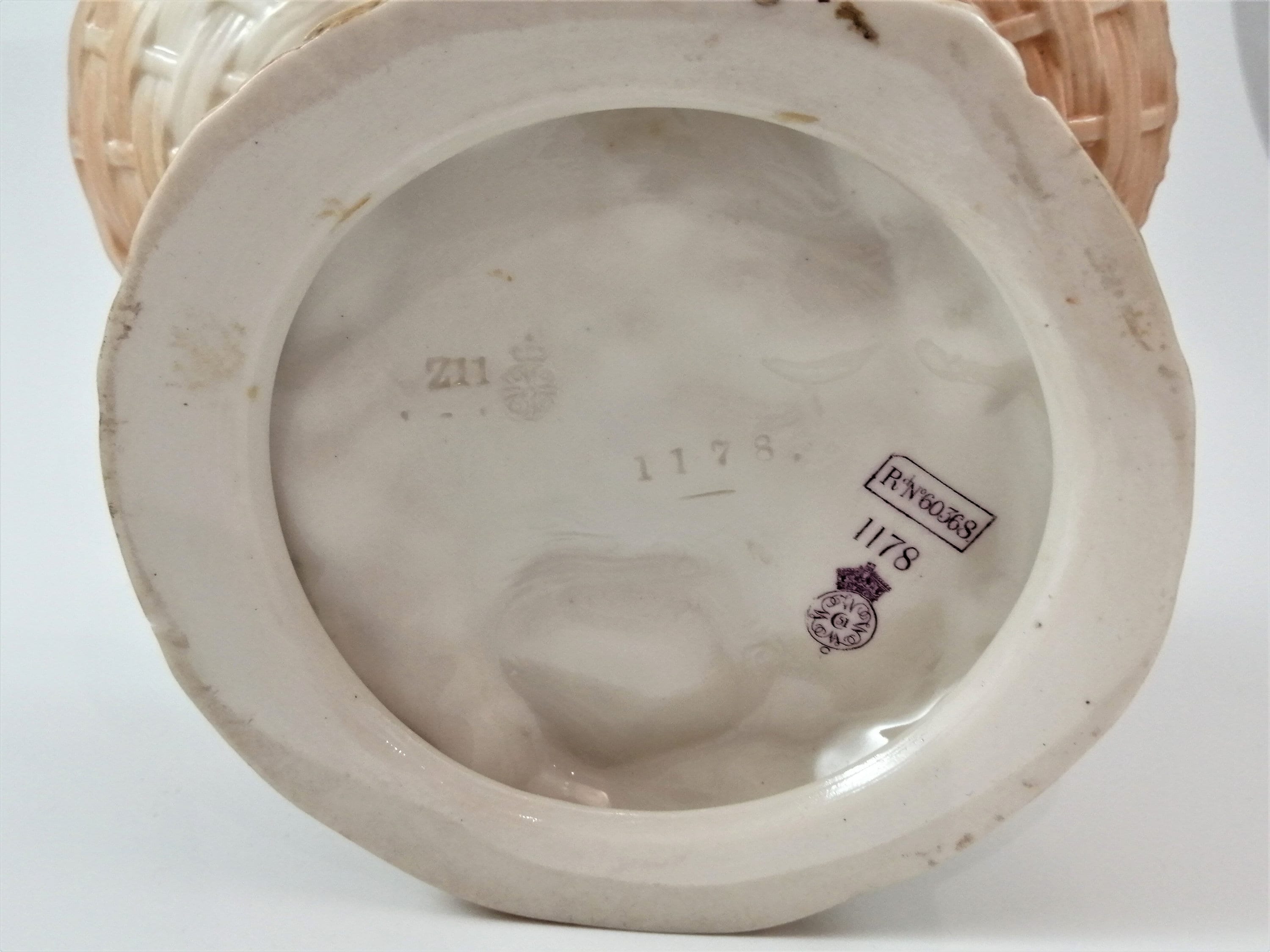 Royal Worcester Figurine: Antique Blush Ivory Bonbon Dish, James Hadley 1889