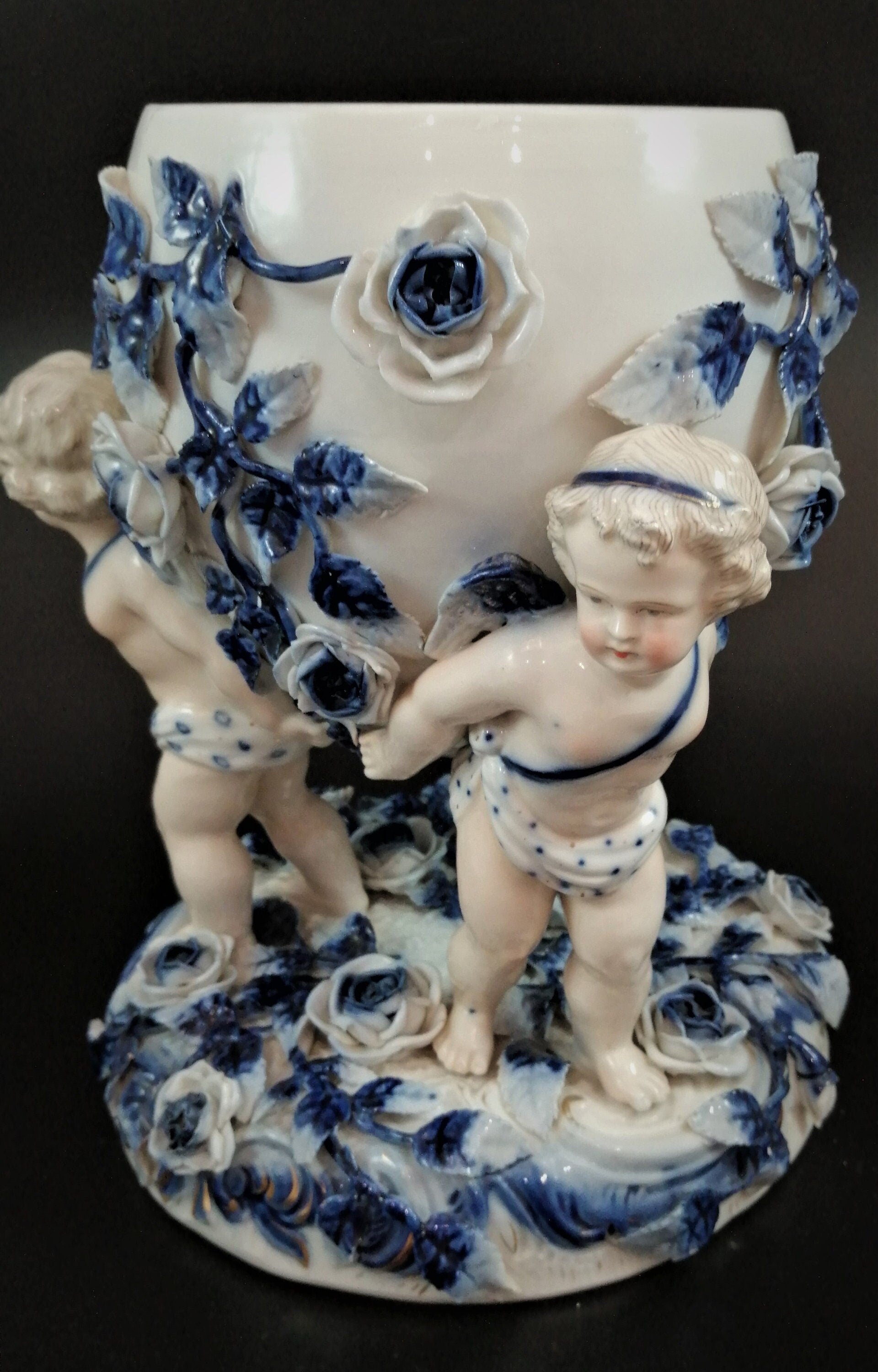 Antique Sitzendorf porcelain vase, late 19th century