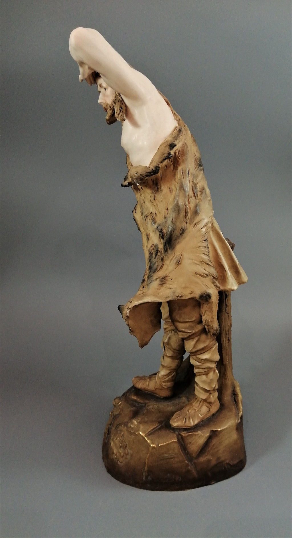 Rare Ernst Wahliss Porcelain Sculpture: Art Nouveau Hunter in Wolfskin
