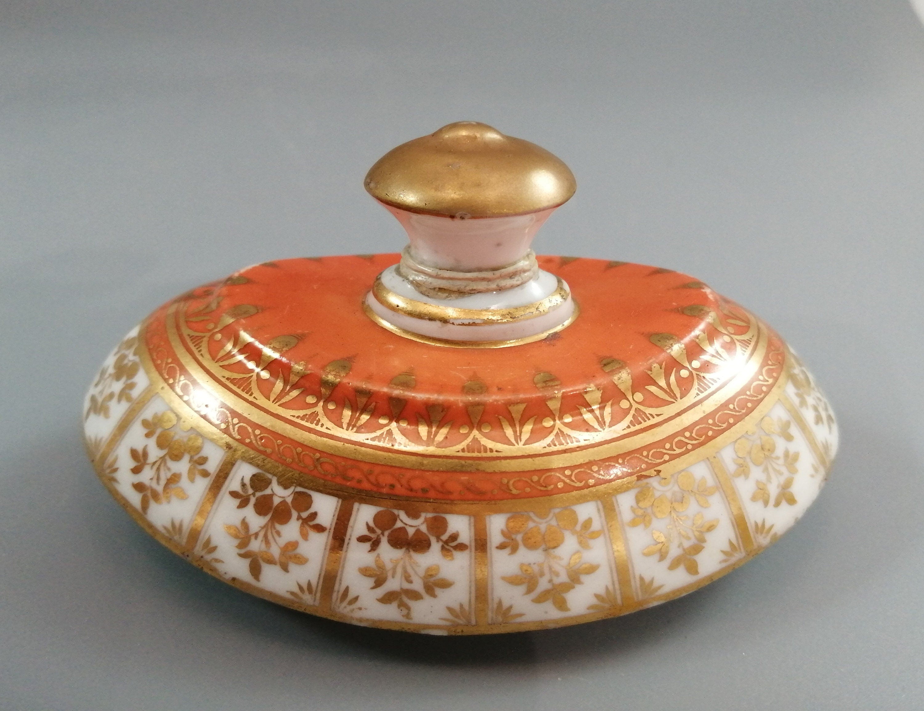 Flight & Barr Worcester Teapot: Georgian Orange Gilt Porcelain, c. 1790s