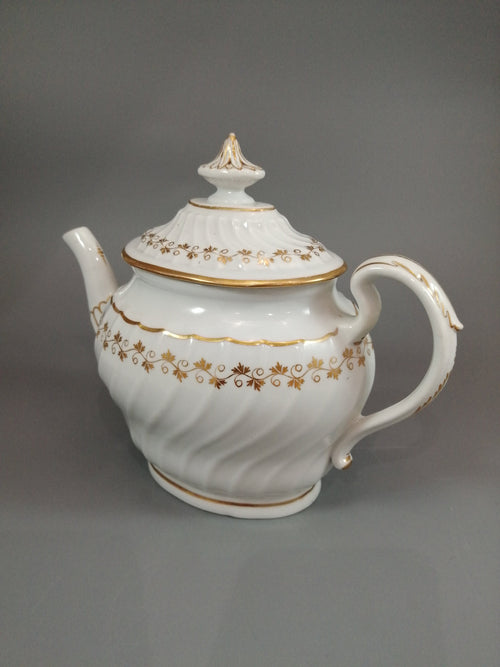 Antique Flight & Barr Worcester Teapot with Stand: Gold Floral, c. 1793-1804