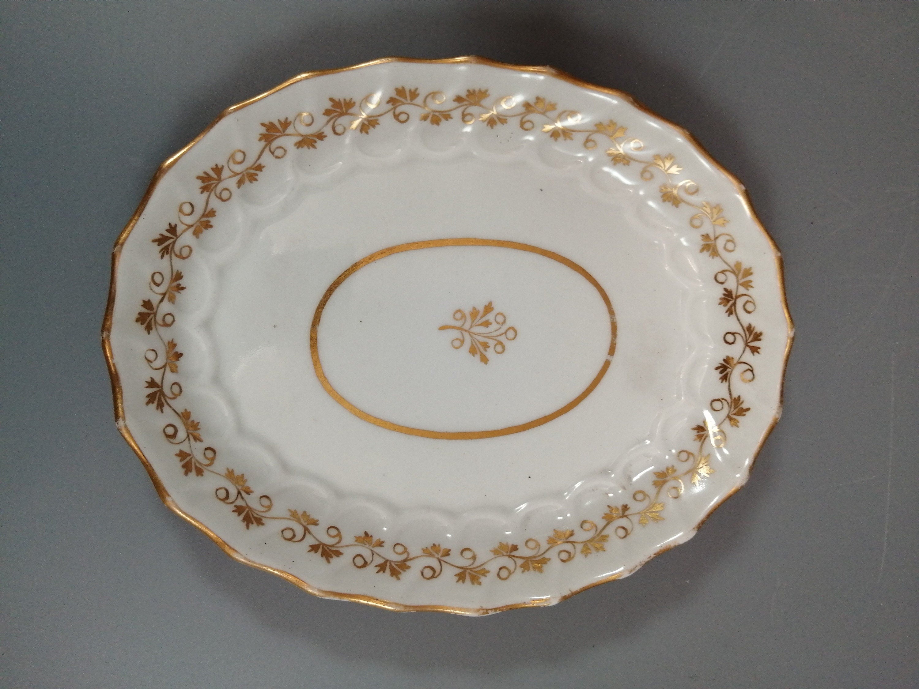 Antique Flight & Barr Worcester Teapot with Stand: Gold Floral, c. 1793-1804