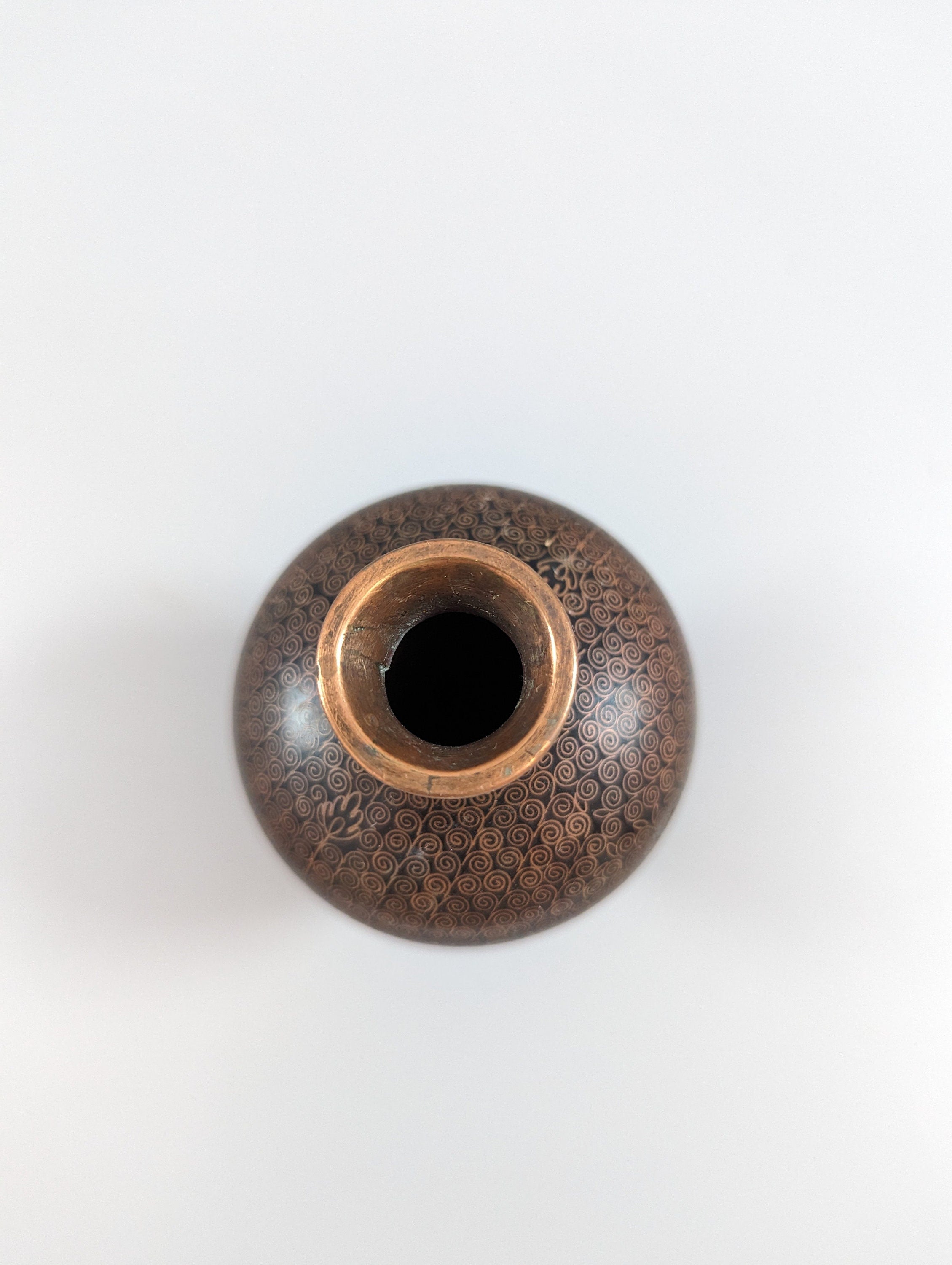 Antique Chinese Cloisonné Vase: Black Enamel Floral Vase, Early 19th Century (10.5 cm)