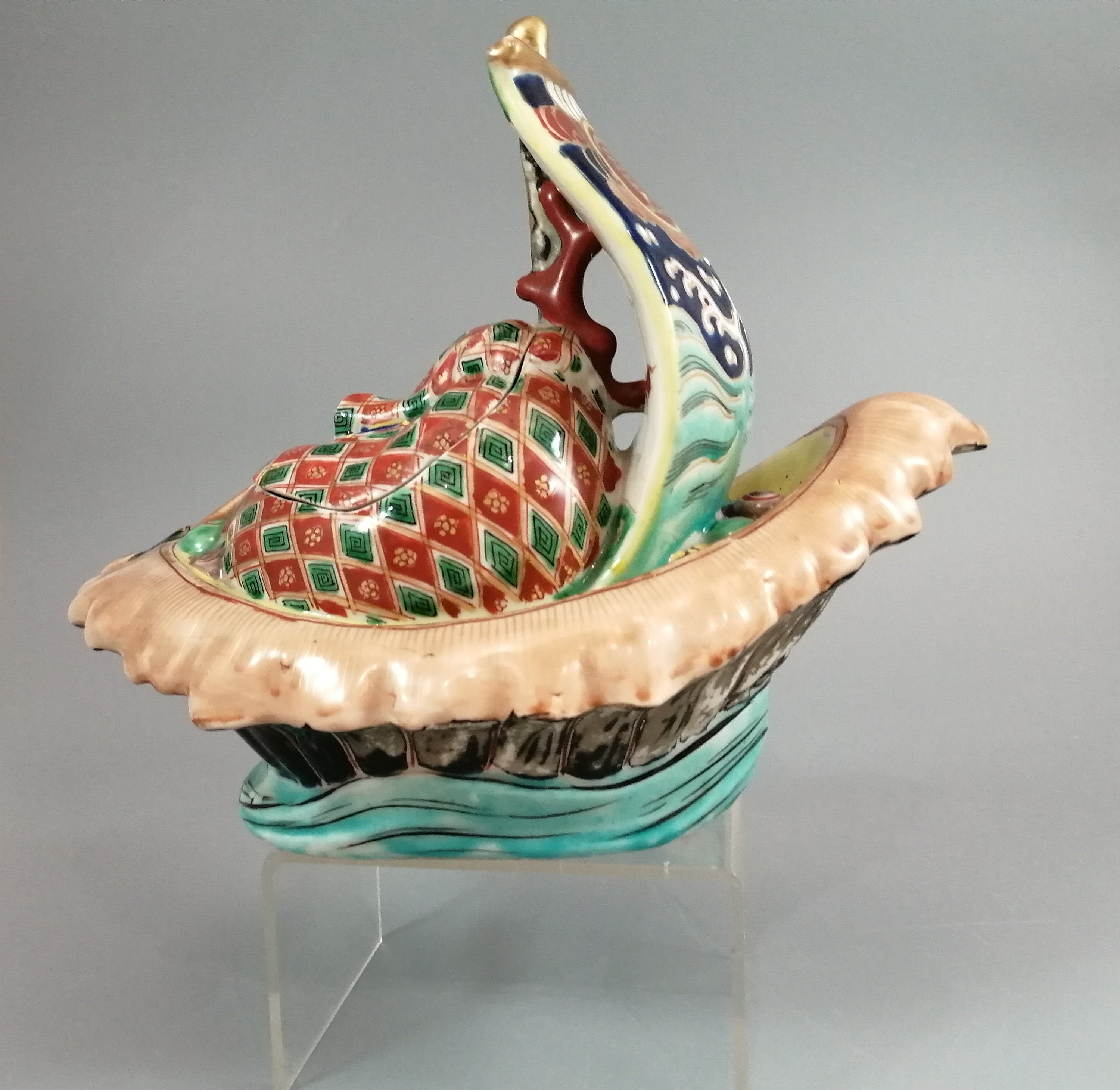 Japanese Kutani censer in the shape of a treasure ship, Takarabune, Meiji period