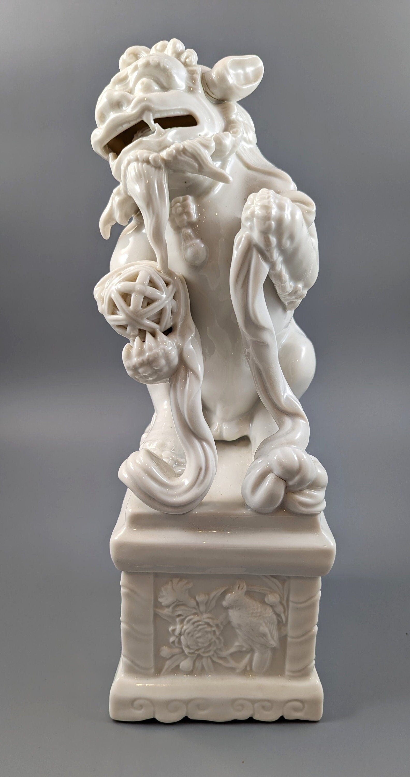 Antique chinese porcelain Blanc De Chine  Foo Dog