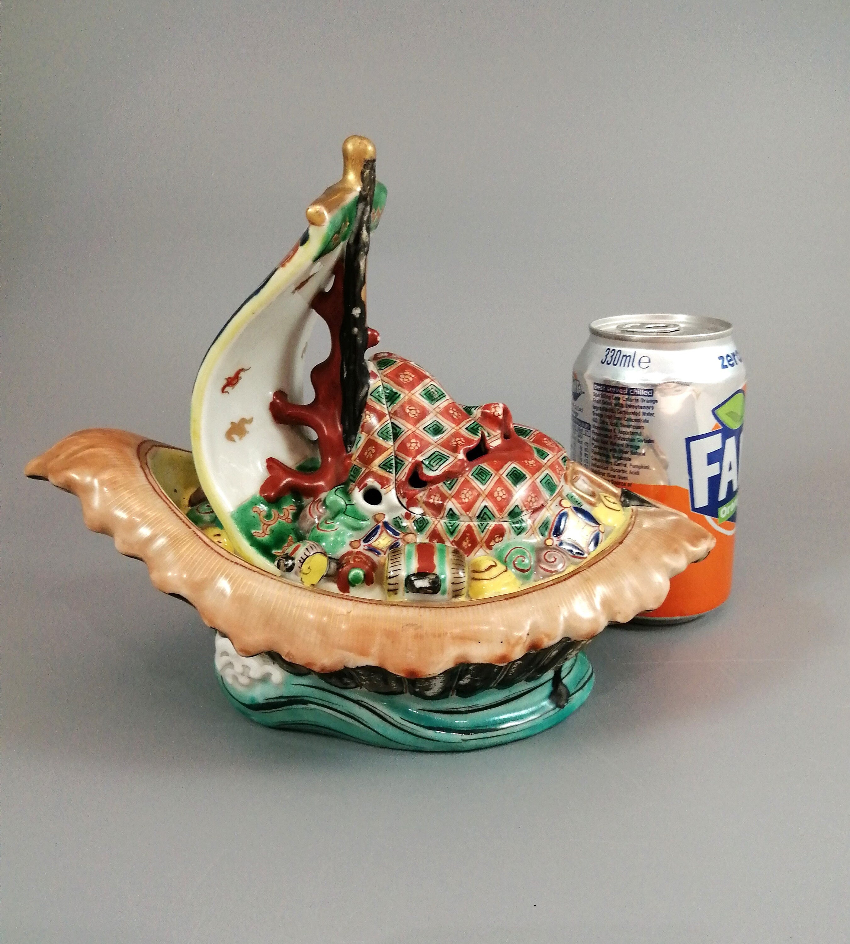 Japanese Kutani censer in the shape of a treasure ship, Takarabune, Meiji period