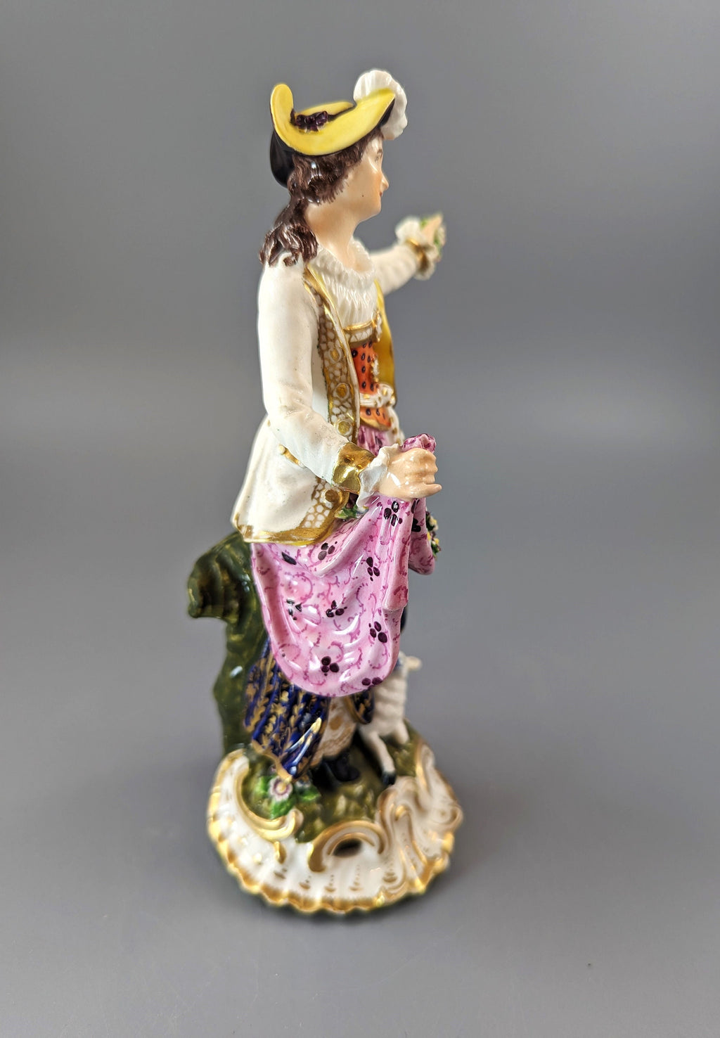 Antique Georgian Derby porcelain figurine of a shepherdess c.1830, the Bloor period