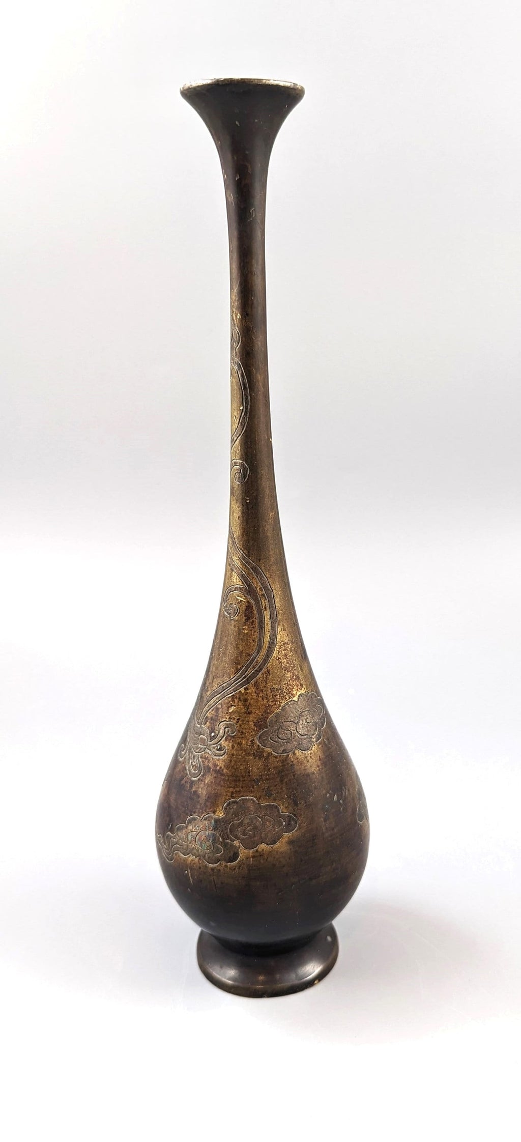 Antique Japanese bronze vase 19th century, late Mieji period