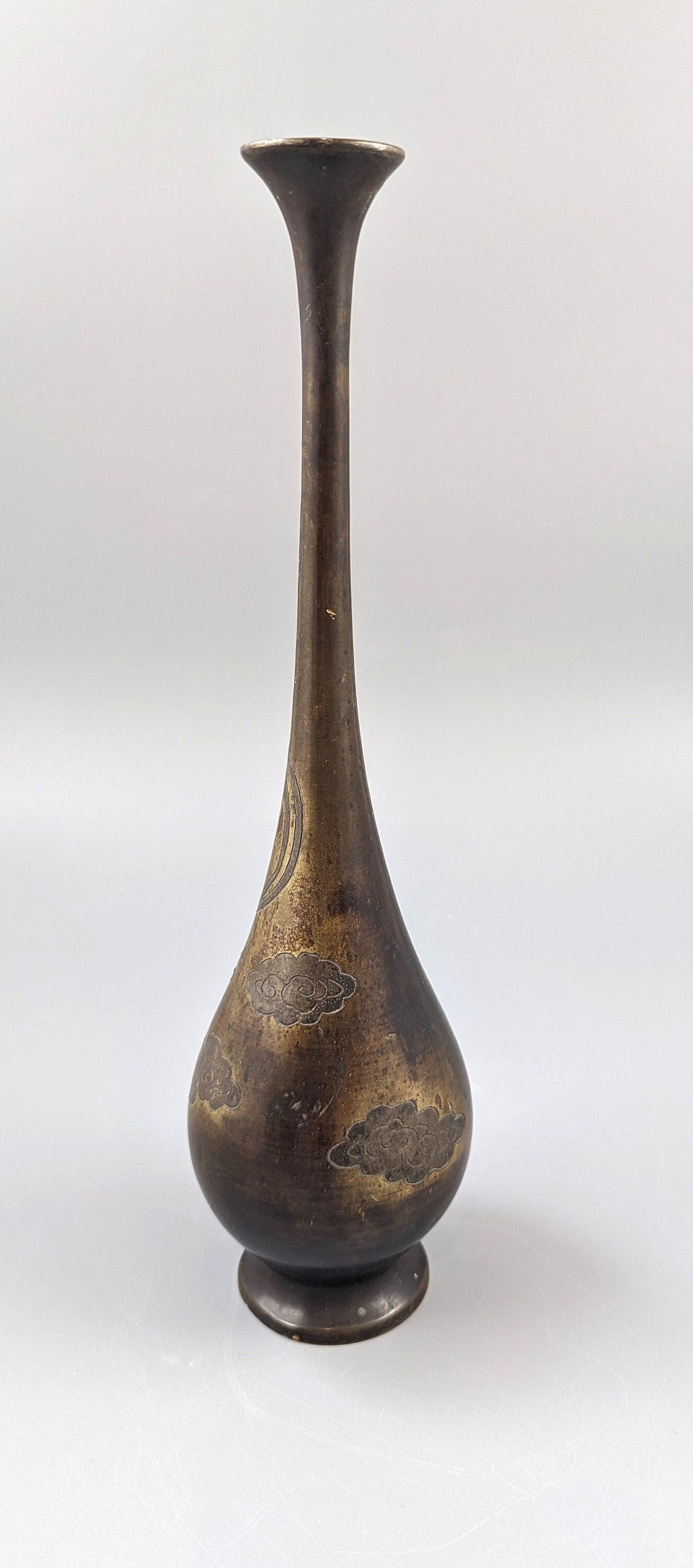 Antique Japanese bronze vase 19th century, late Mieji period