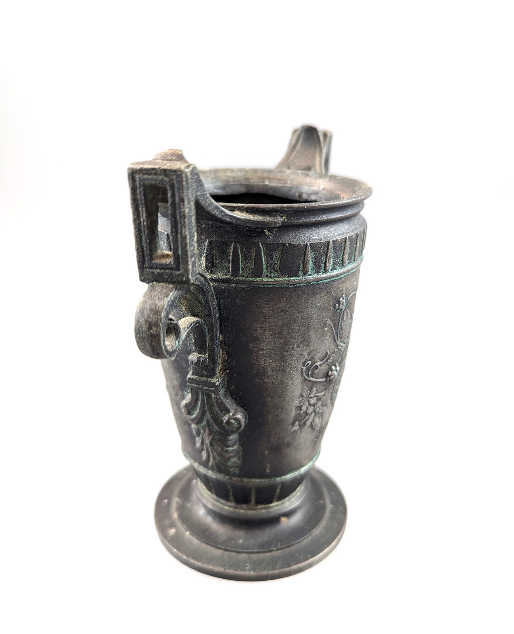 A classical Greek-style pewter amphora Jules Brateau, circa 1900.