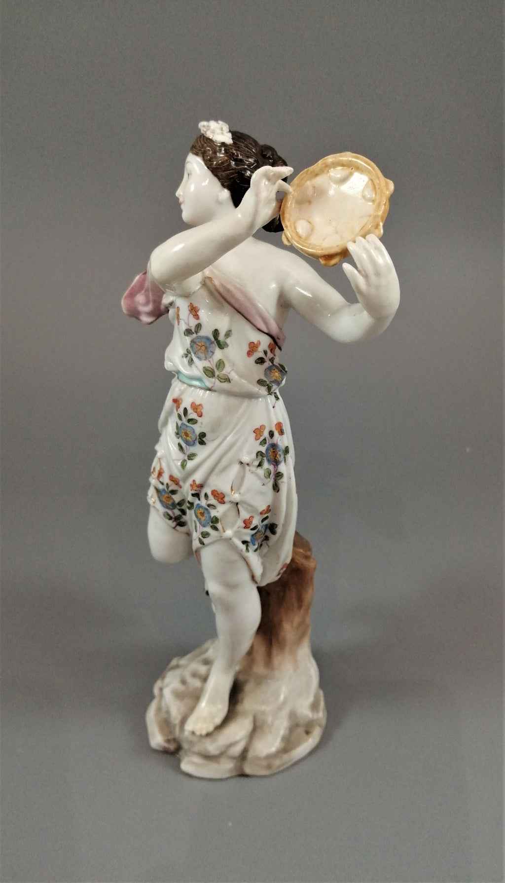 Woman with a tambourine by Meissen, middle 19th century.