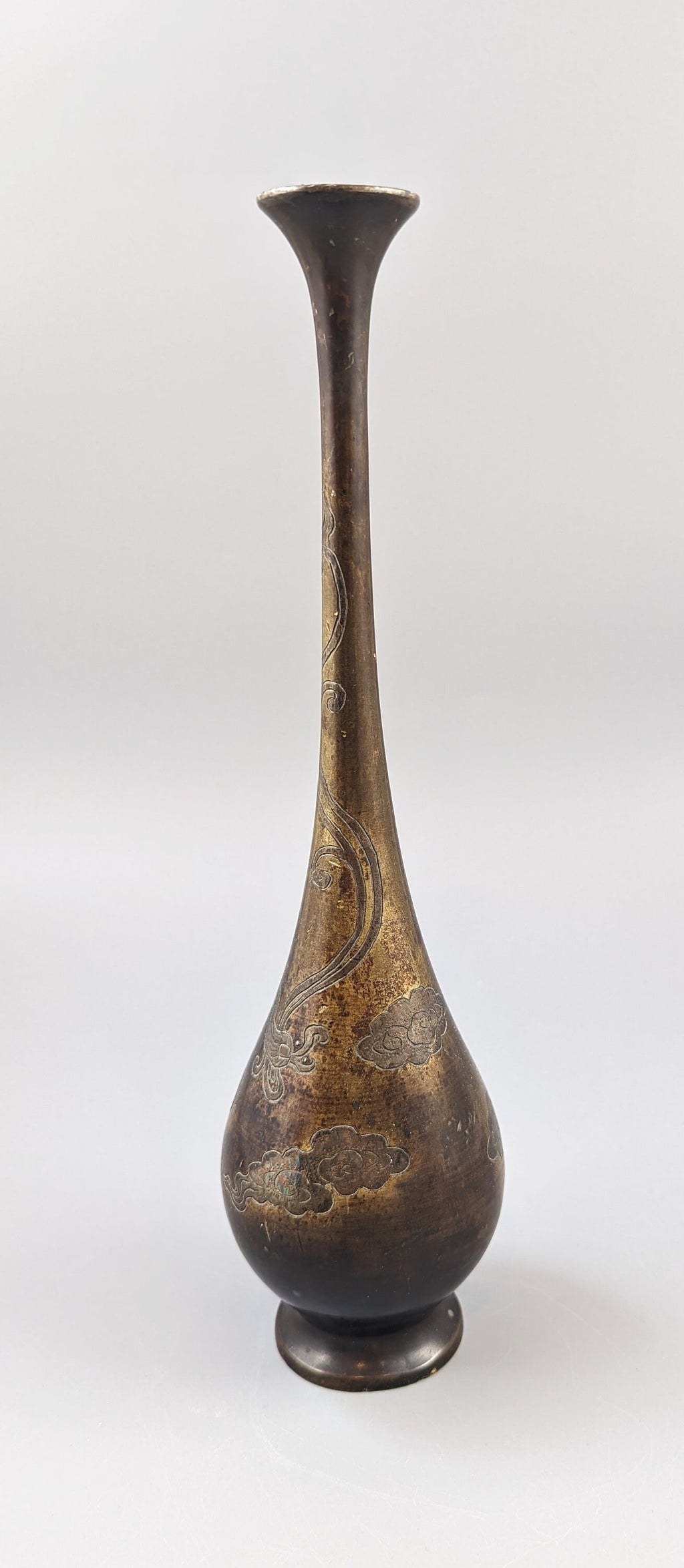 Antique Japanese bronze vase 19th century, late Mieji period