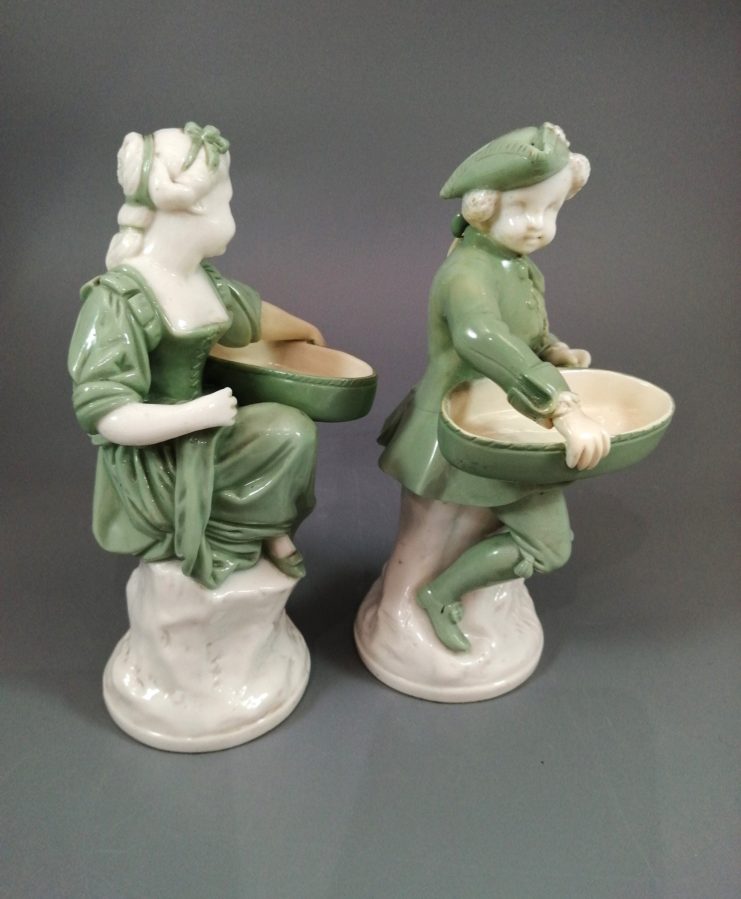Minton a pair of celadon figurines,  с.1869