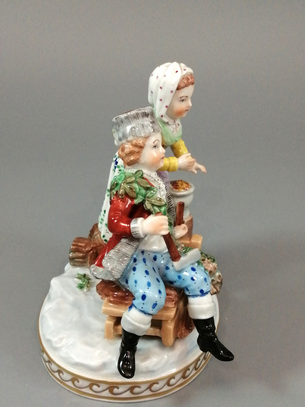 Young Couple Figurine by Carl Thieme ,Potschappel c. 1902