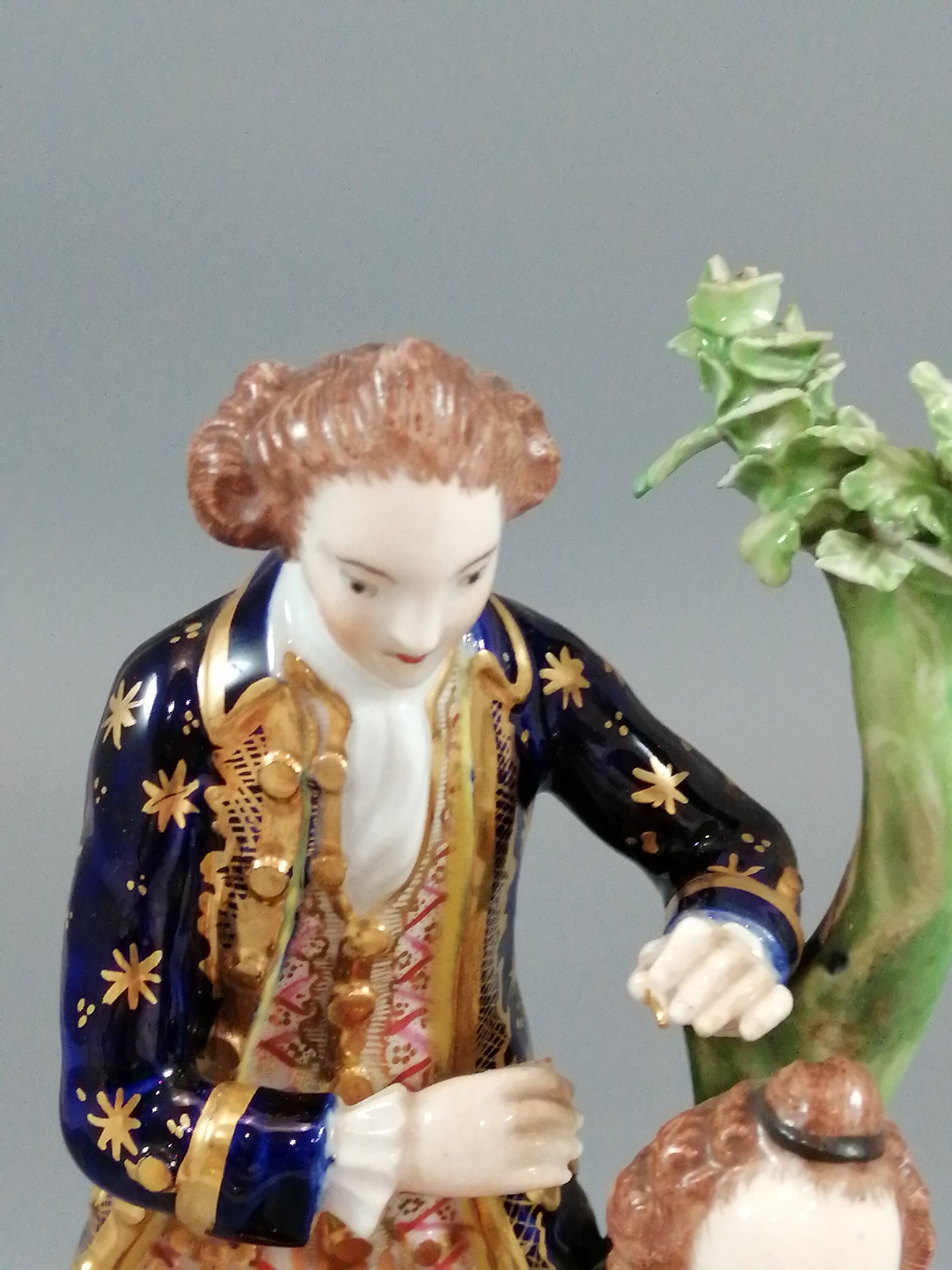 Antique Derby figurine court hairdresser, early 19th century, rare.