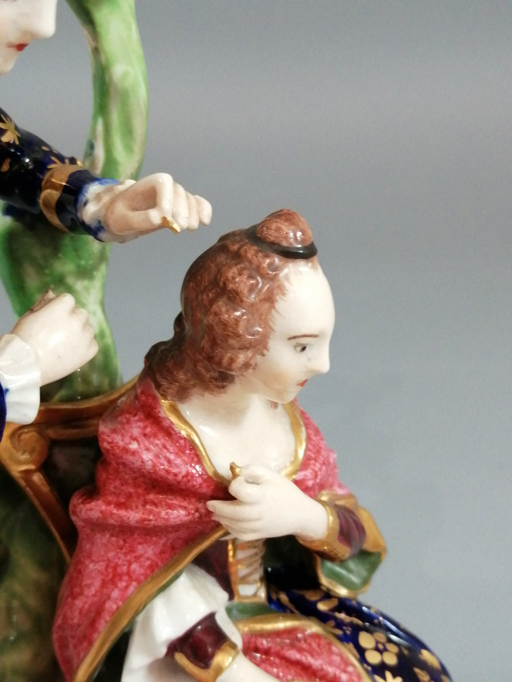 Antique Derby figurine court hairdresser, early 19th century, rare.