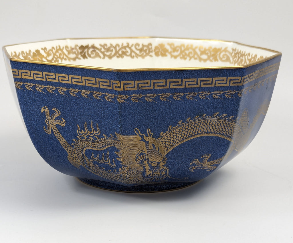 Wedgwood large octagonal  bowl "Celestial Dragon"  Daisy Makeig Jones ,с.1920