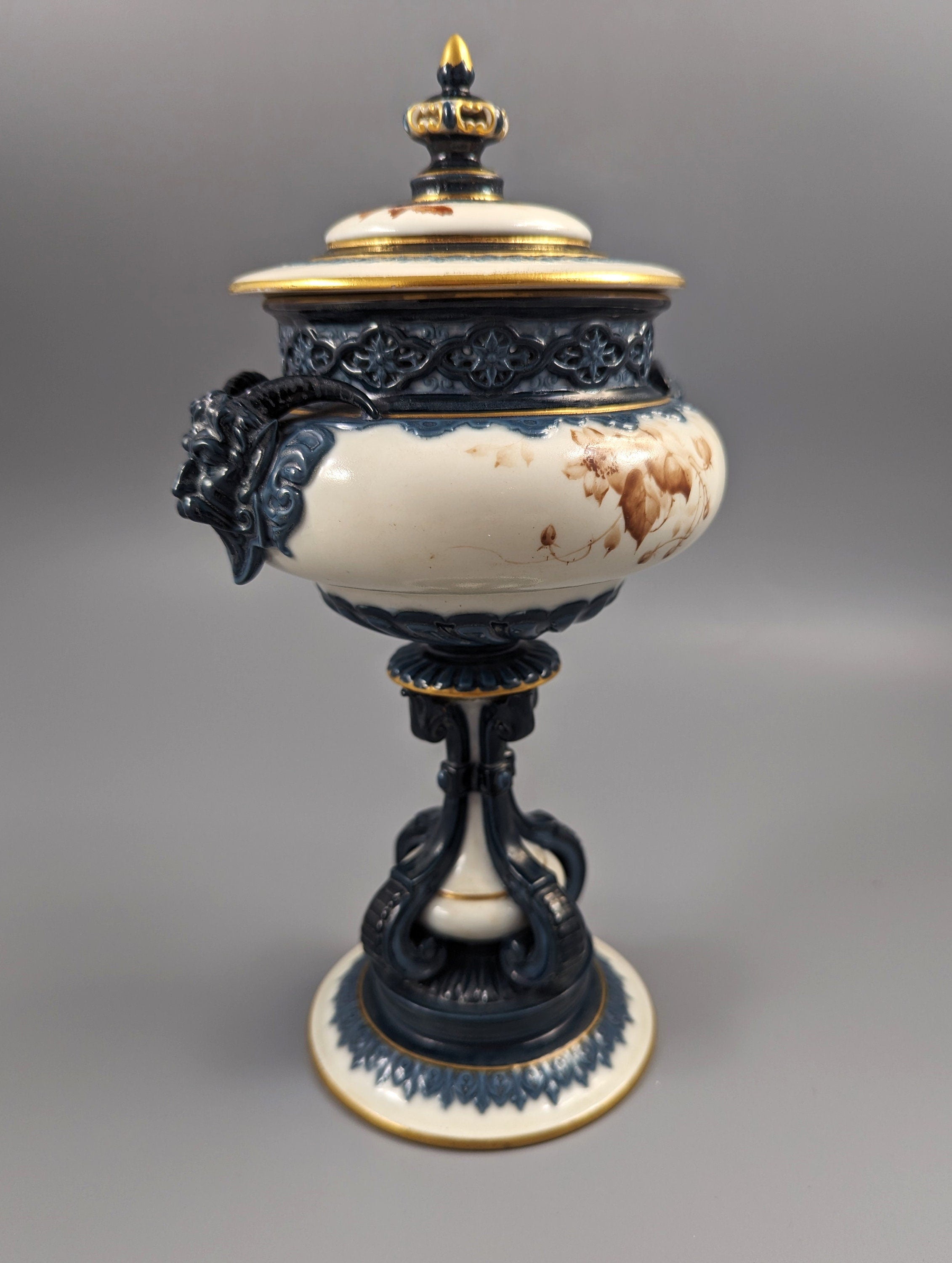 Hadley’s & Sons Worcester Pedestal Vase, c.1899